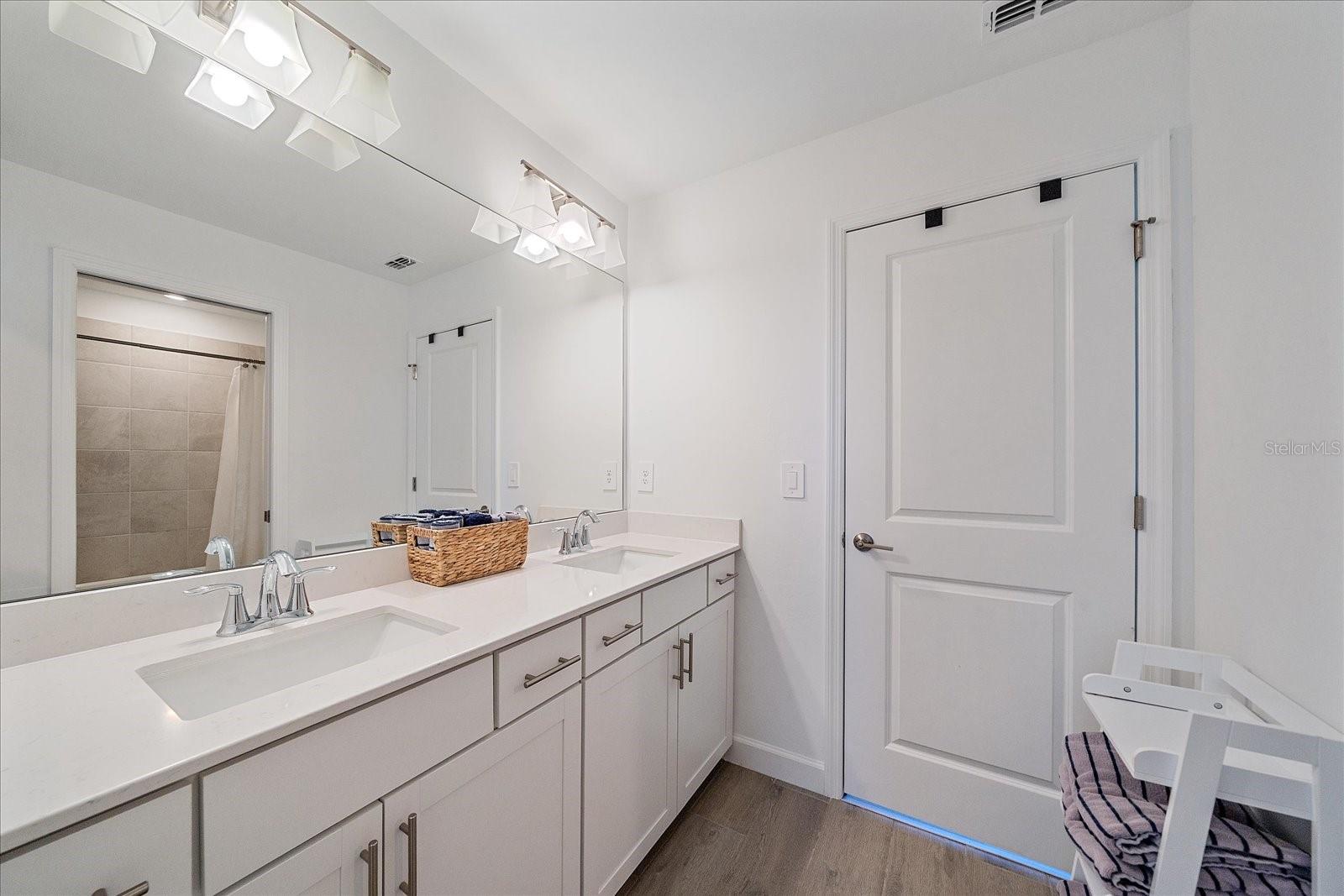 Image 28 of 58 For 14904 Serene Shores Loop