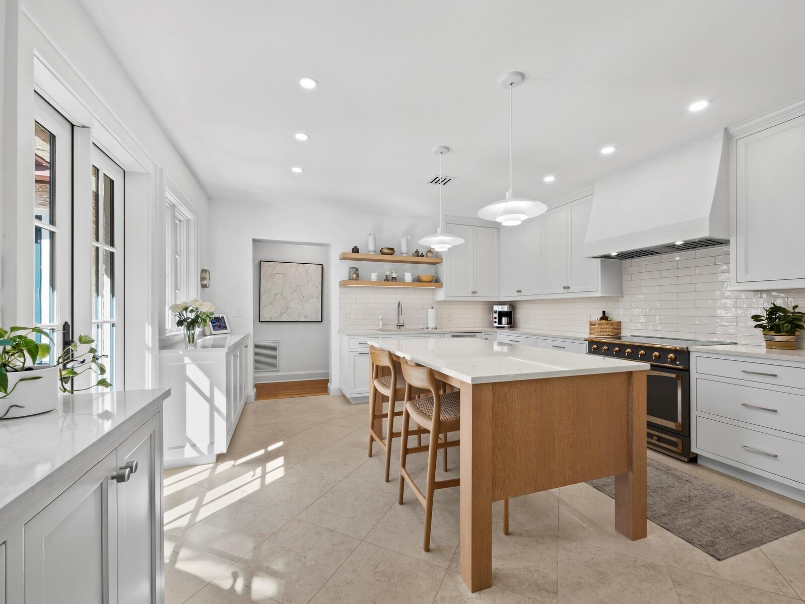 Image 10 of 70 For 1905 Alta Vista Street