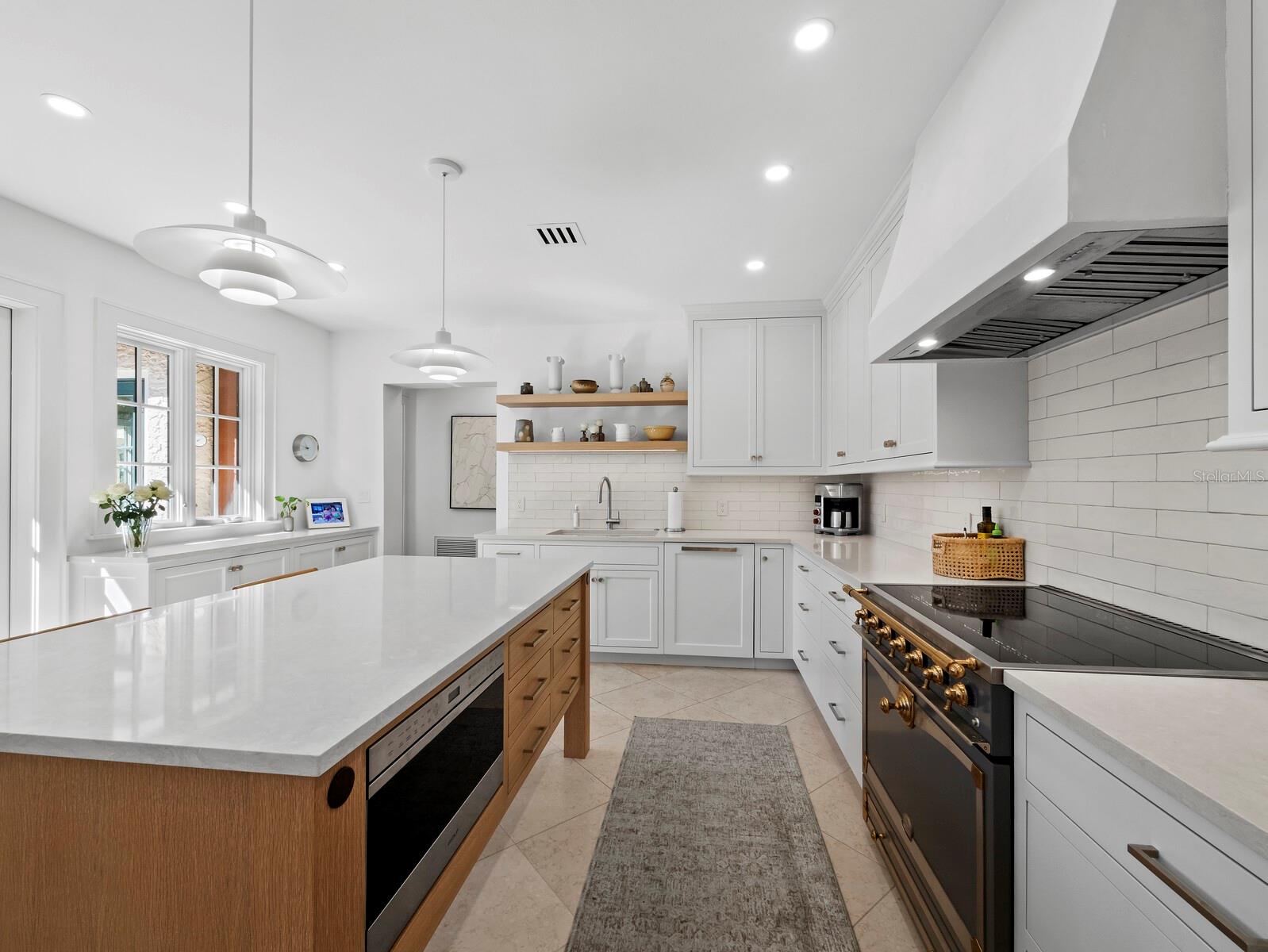 Image 14 of 70 For 1905 Alta Vista Street