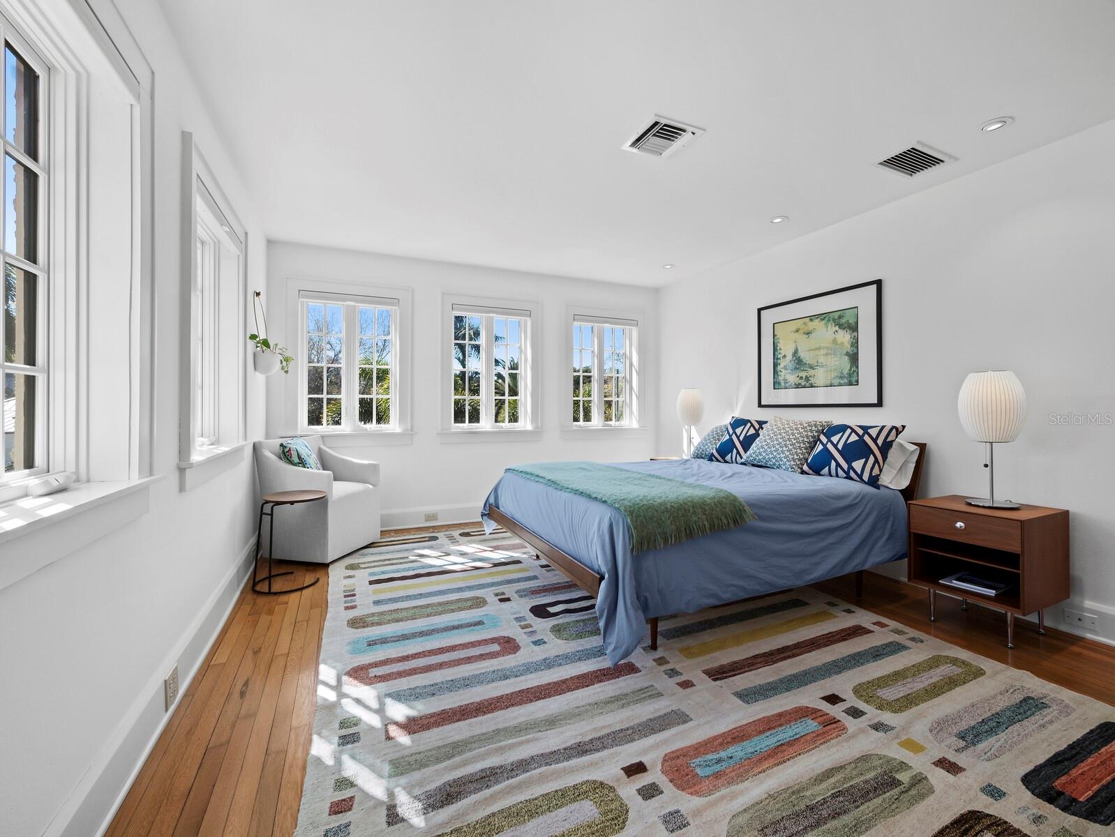 Image 50 of 70 For 1905 Alta Vista Street