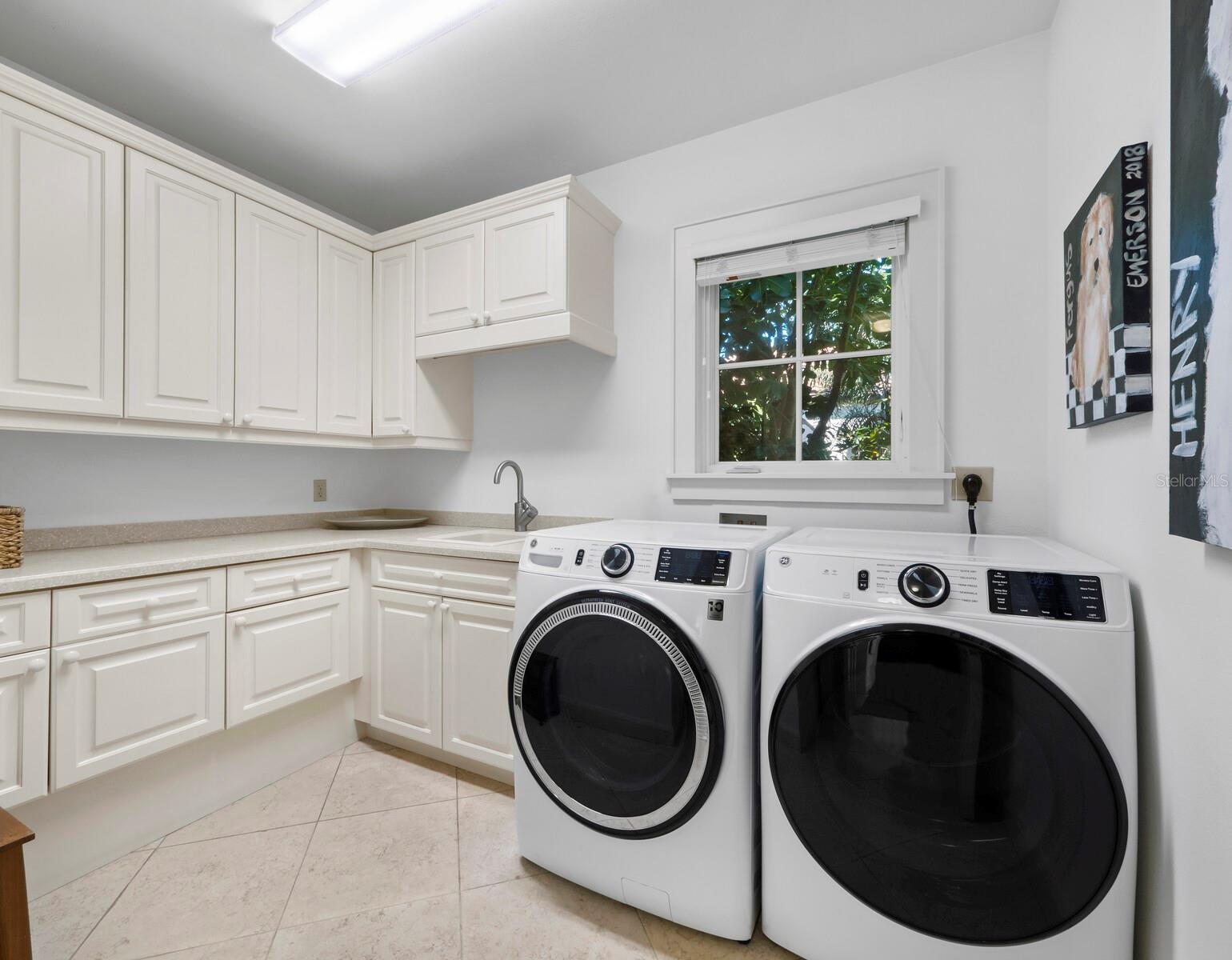 Image 62 of 70 For 1905 Alta Vista Street