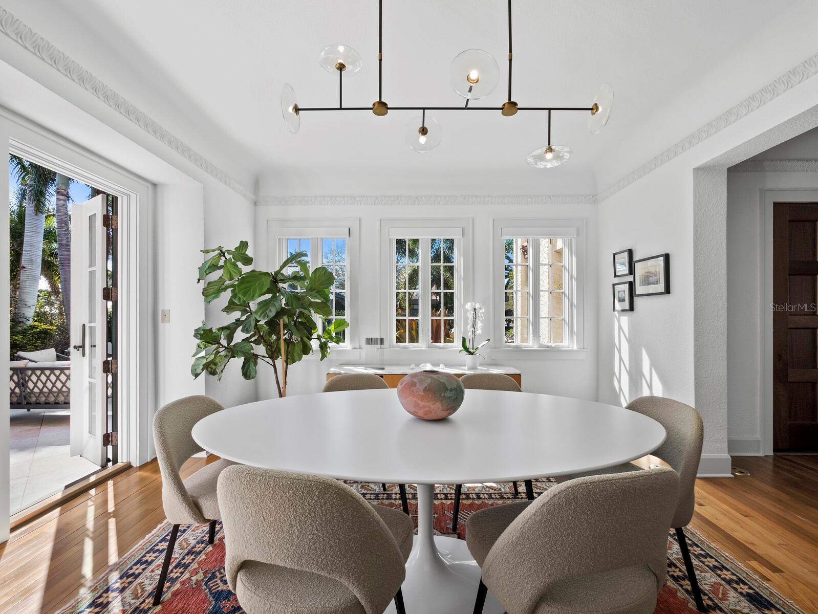 Image 9 of 70 For 1905 Alta Vista Street