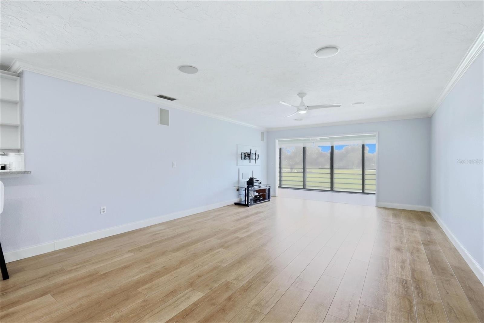 Image 10 of 61 For 3500 El Conquistador Parkway 144