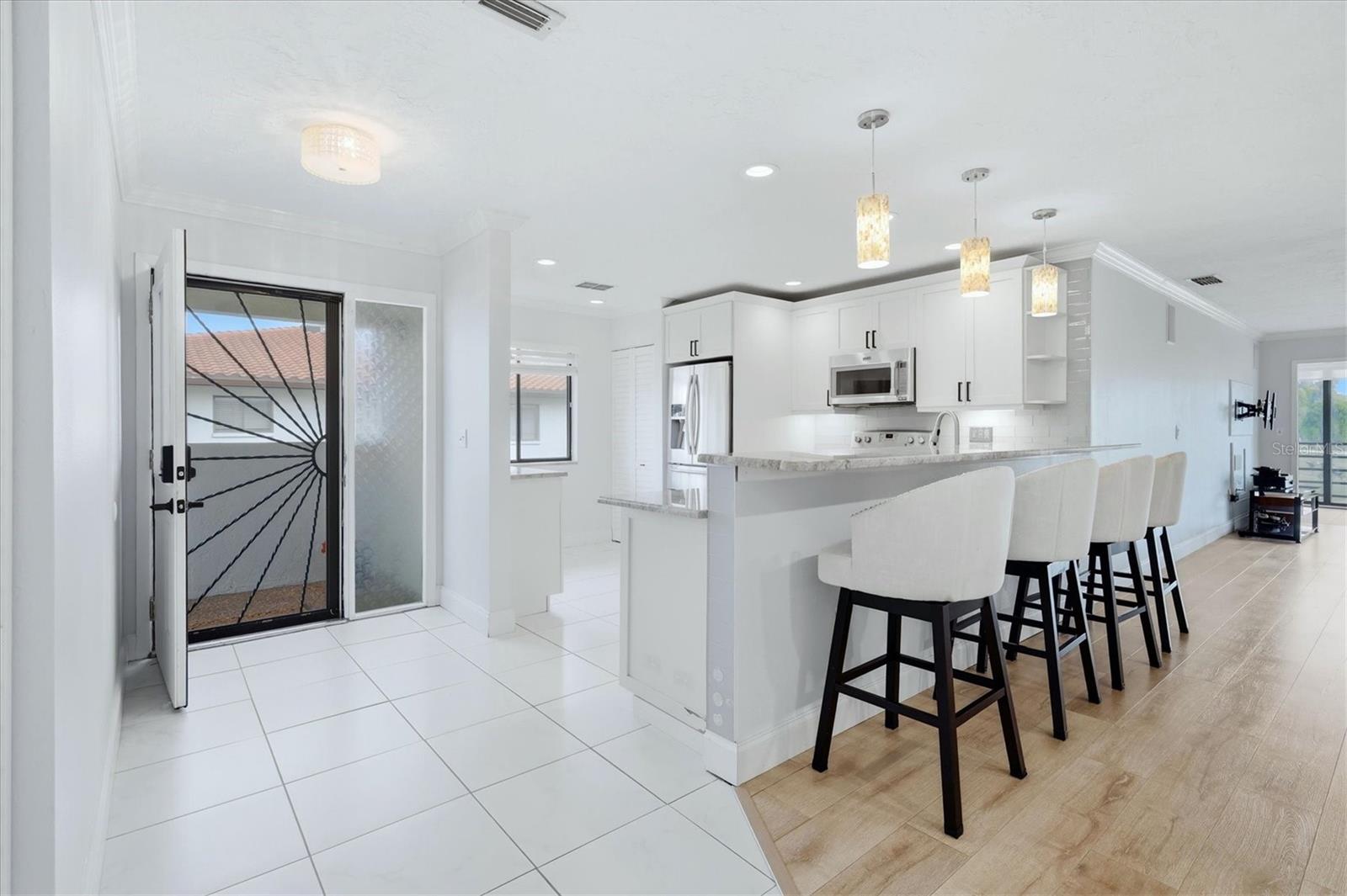 Image 9 of 61 For 3500 El Conquistador Parkway 144