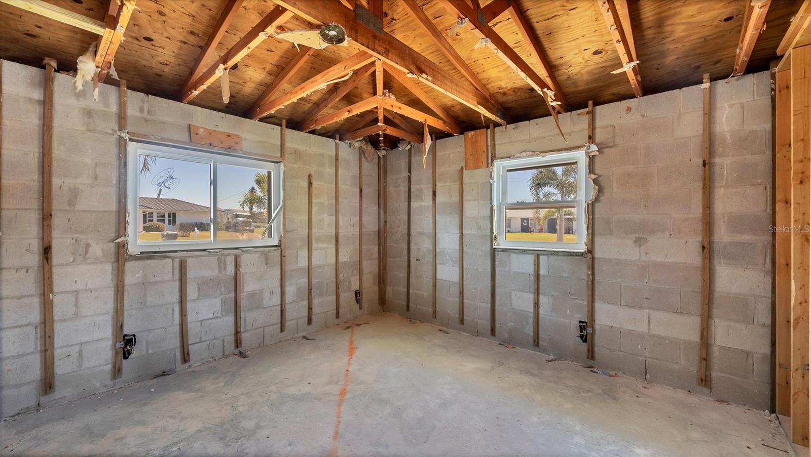 Image 28 of 41 For 1936 Fairview Drive