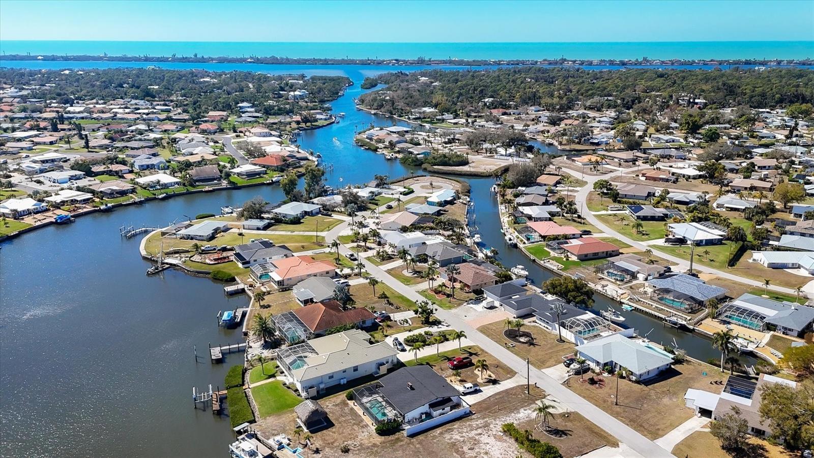 Image 5 of 41 For 1936 Fairview Drive