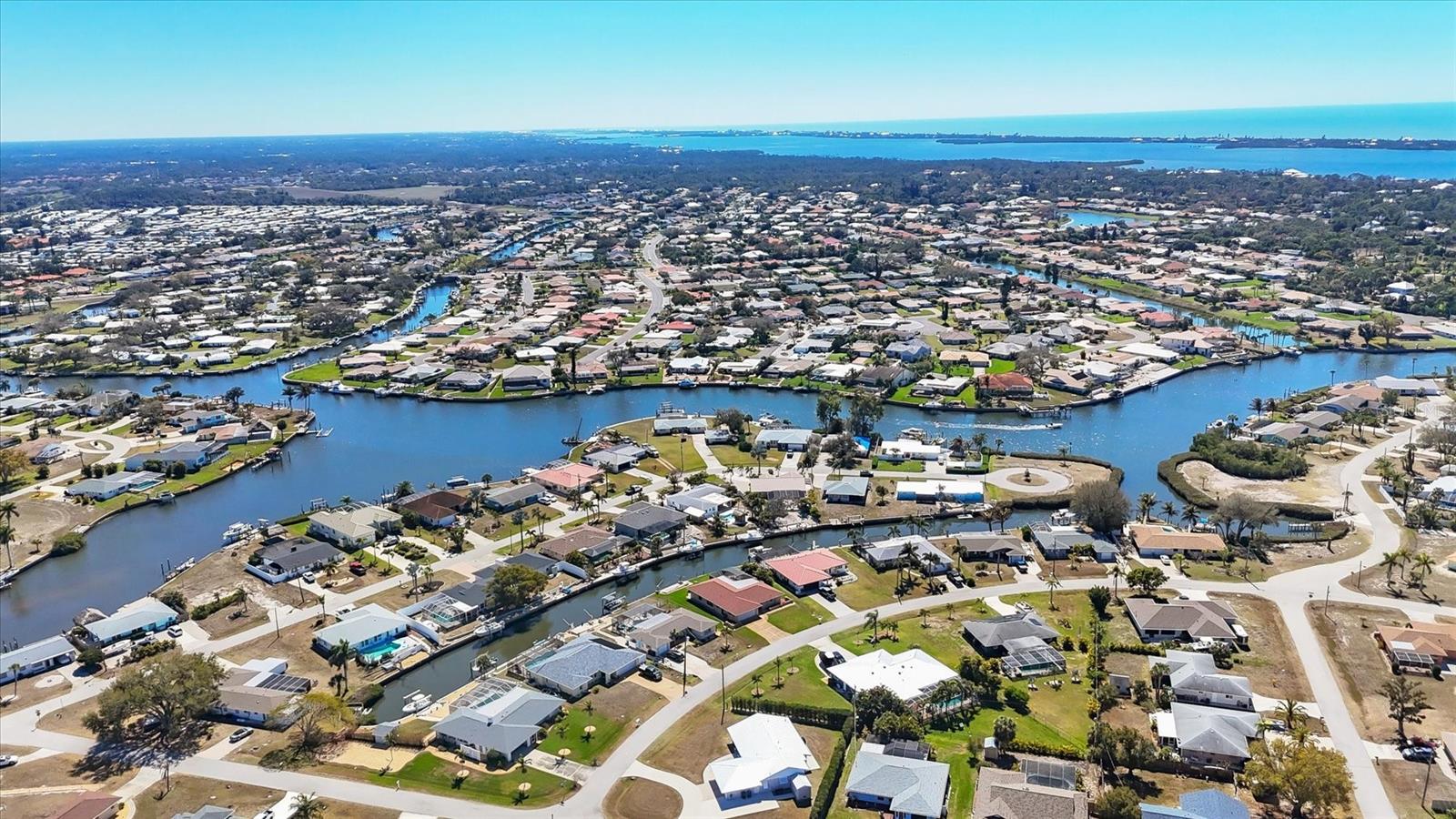 Image 6 of 41 For 1936 Fairview Drive