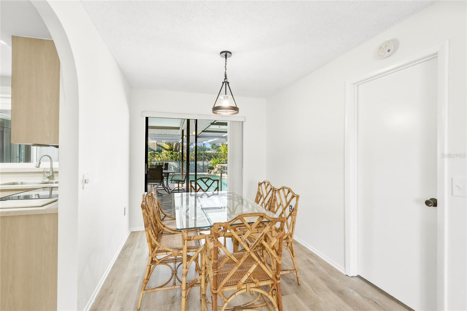 Image 10 of 30 For 3801 21st Avenue W