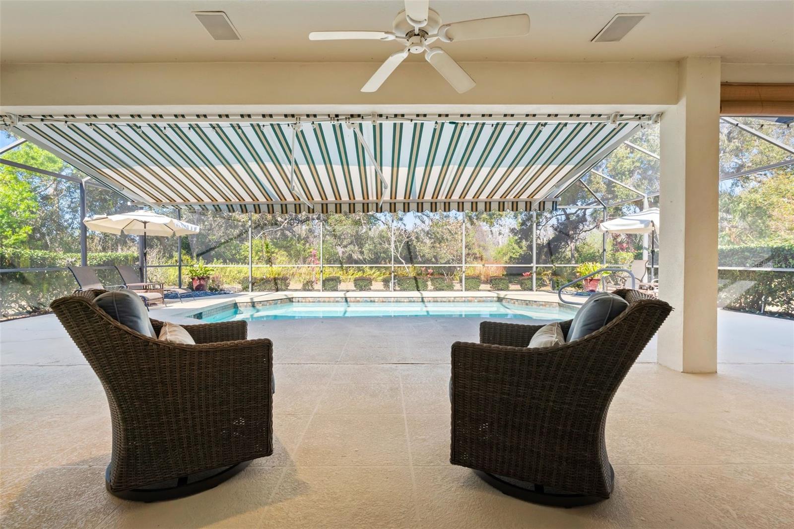 Image 21 of 43 For 4751 Carrington Circle