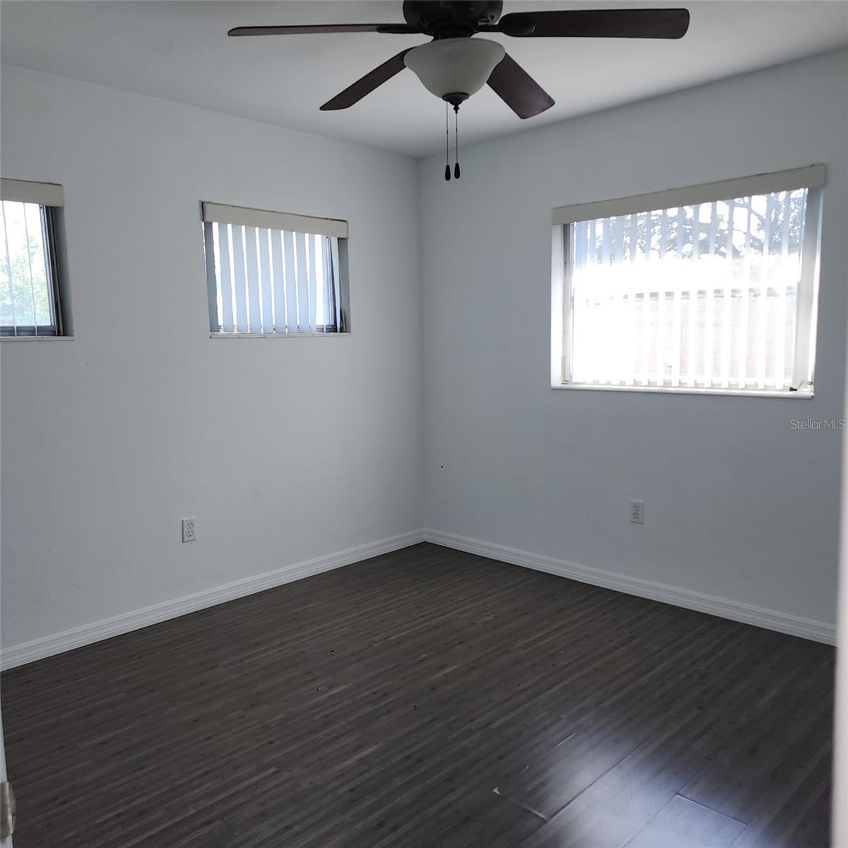 Image 17 of 21 For 3925 Omega Lane