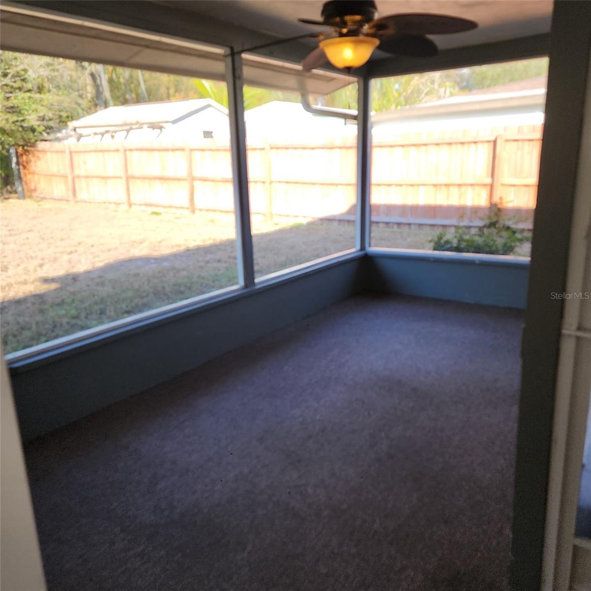 Image 18 of 21 For 3925 Omega Lane