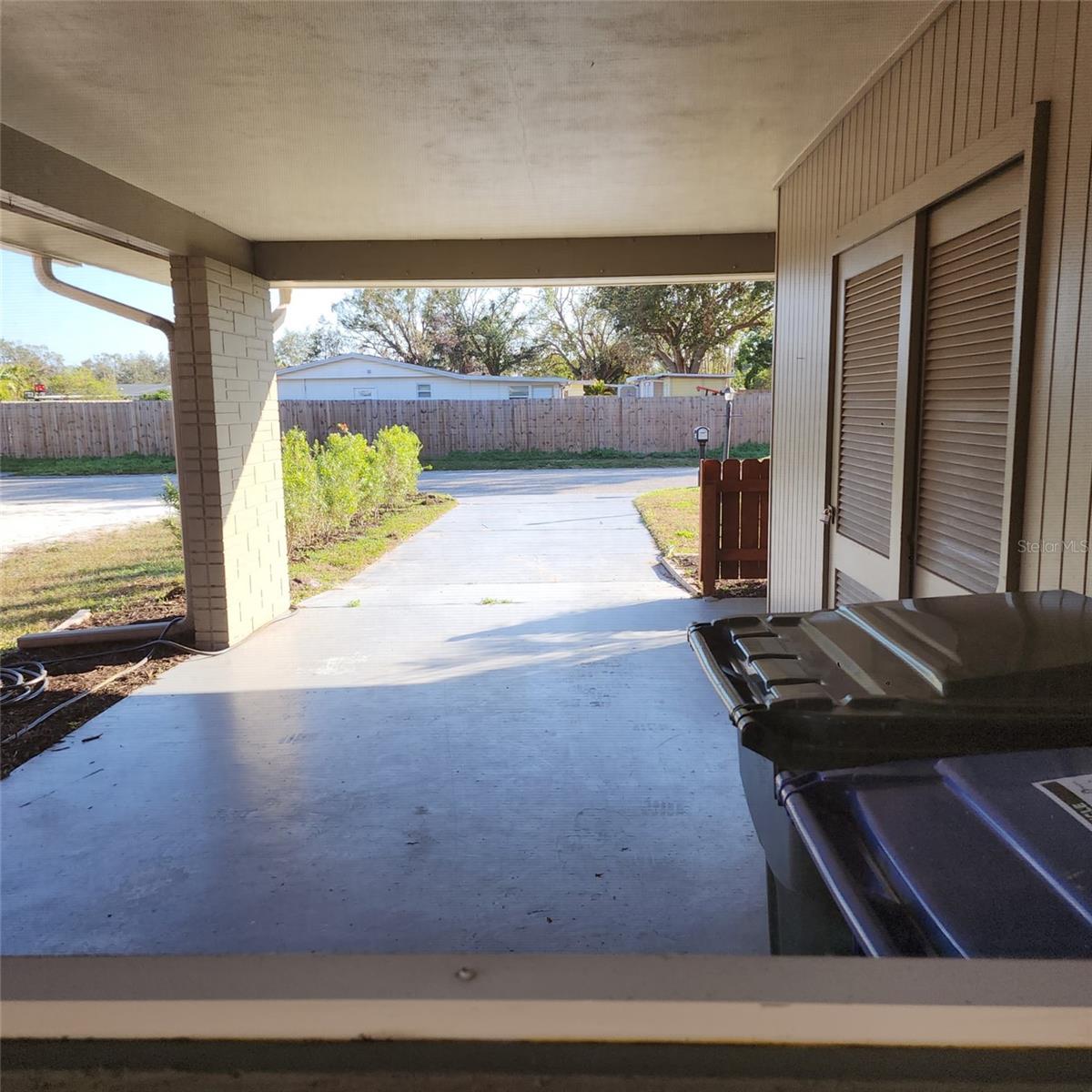 Image 21 of 21 For 3925 Omega Lane