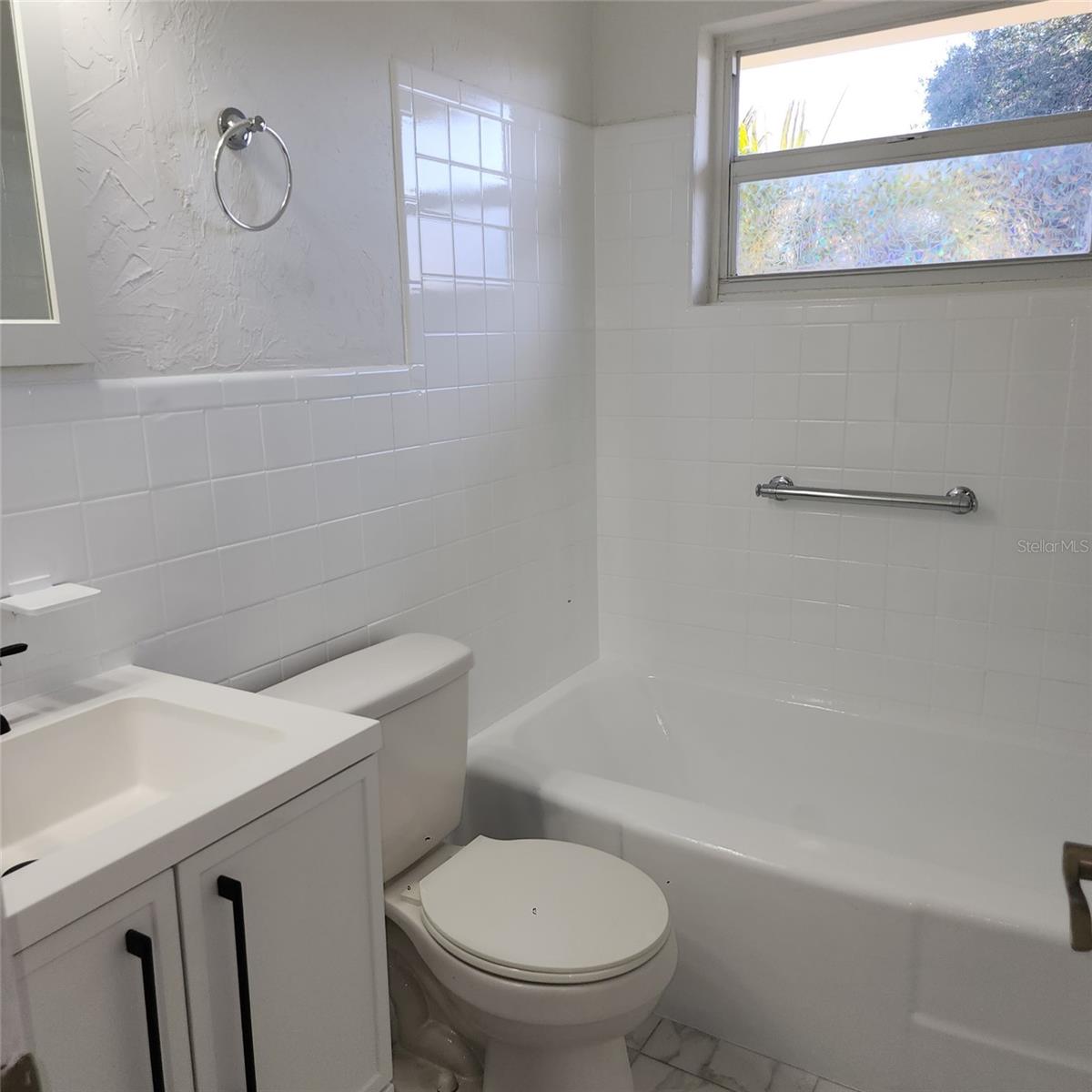 Image 5 of 21 For 3925 Omega Lane