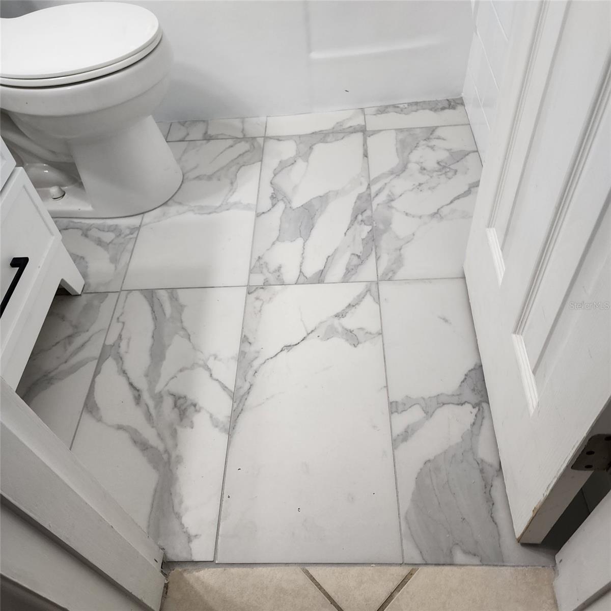 Image 8 of 21 For 3925 Omega Lane