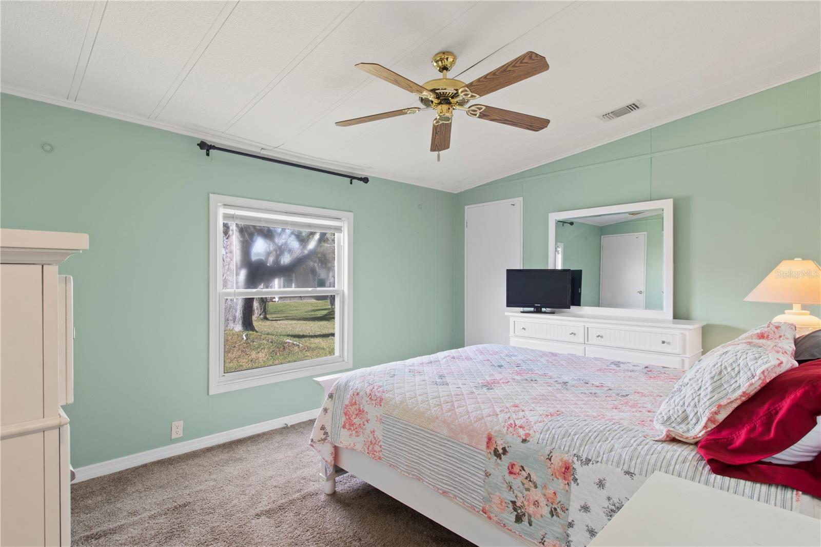 Image 21 of 50 For 47 Quail Court