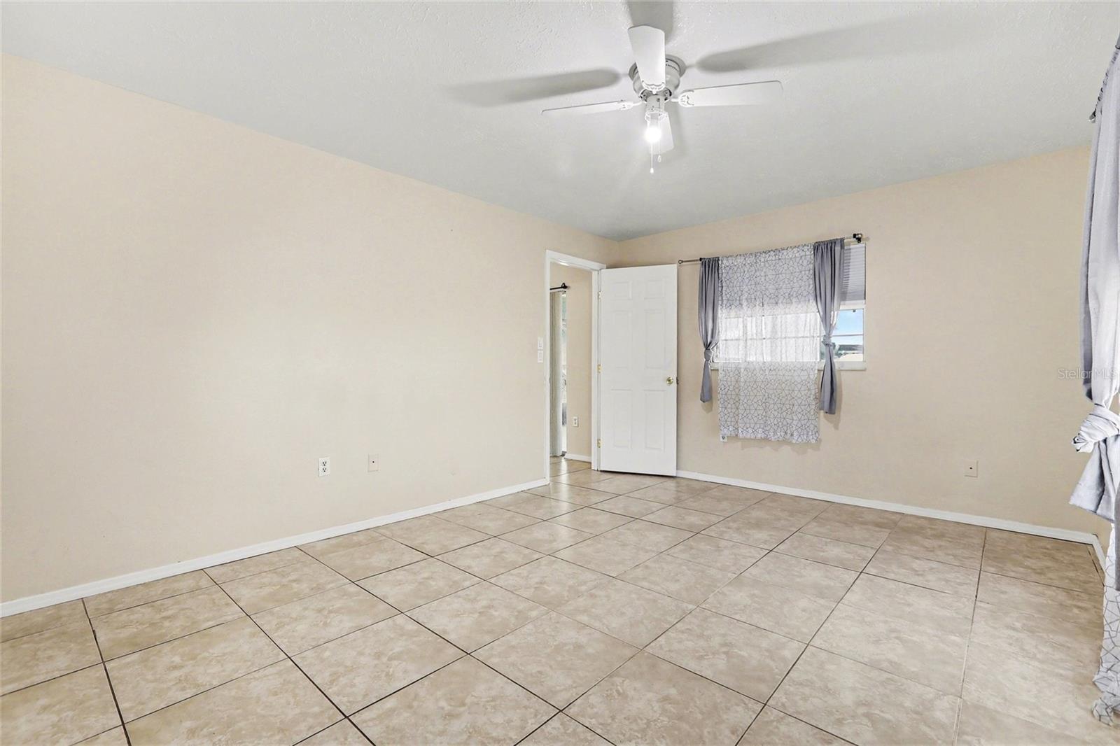 Image 13 of 30 For 2874 Indianwood Drive