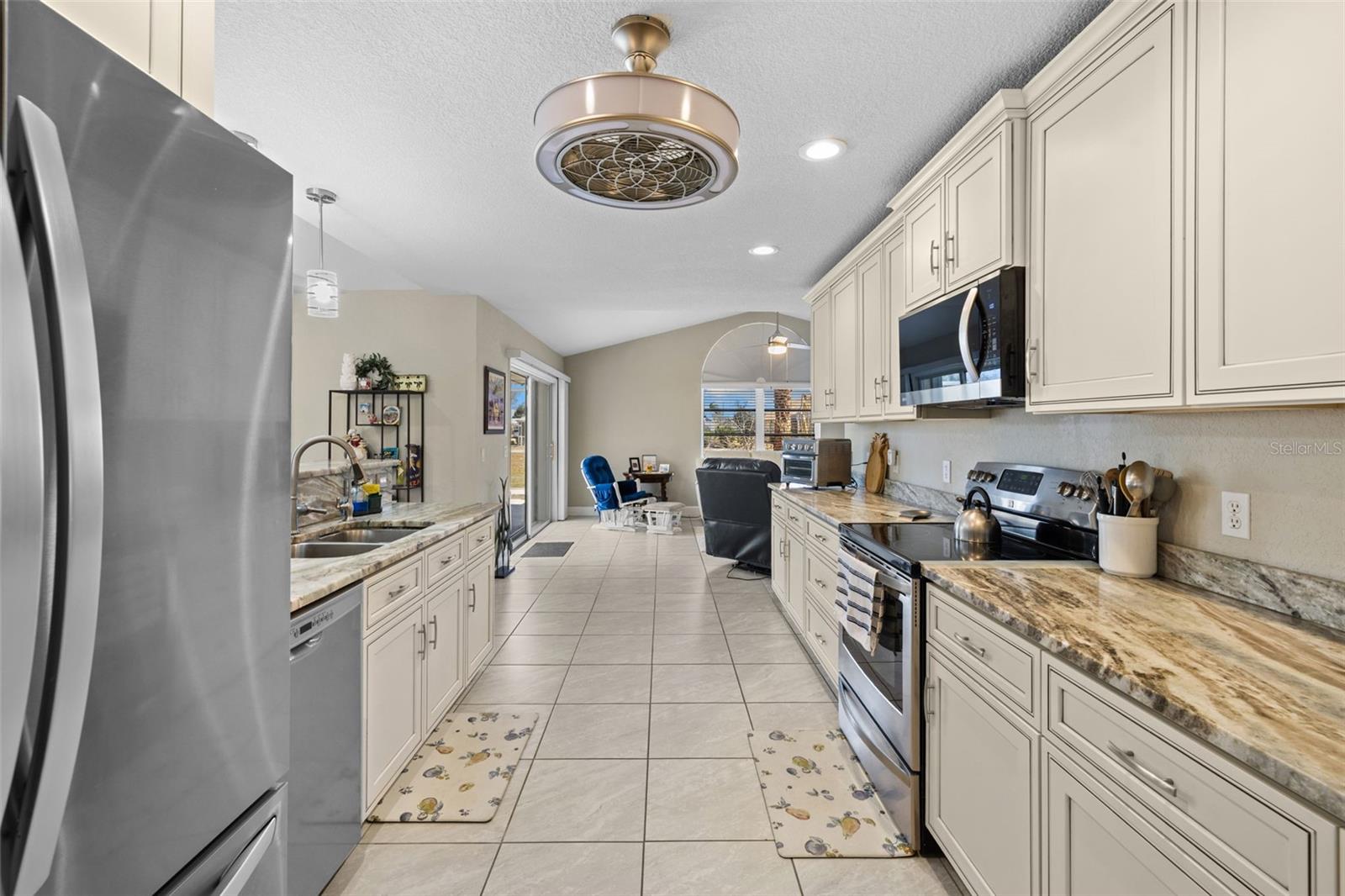 Image 12 of 38 For 26549 Valparaiso Drive