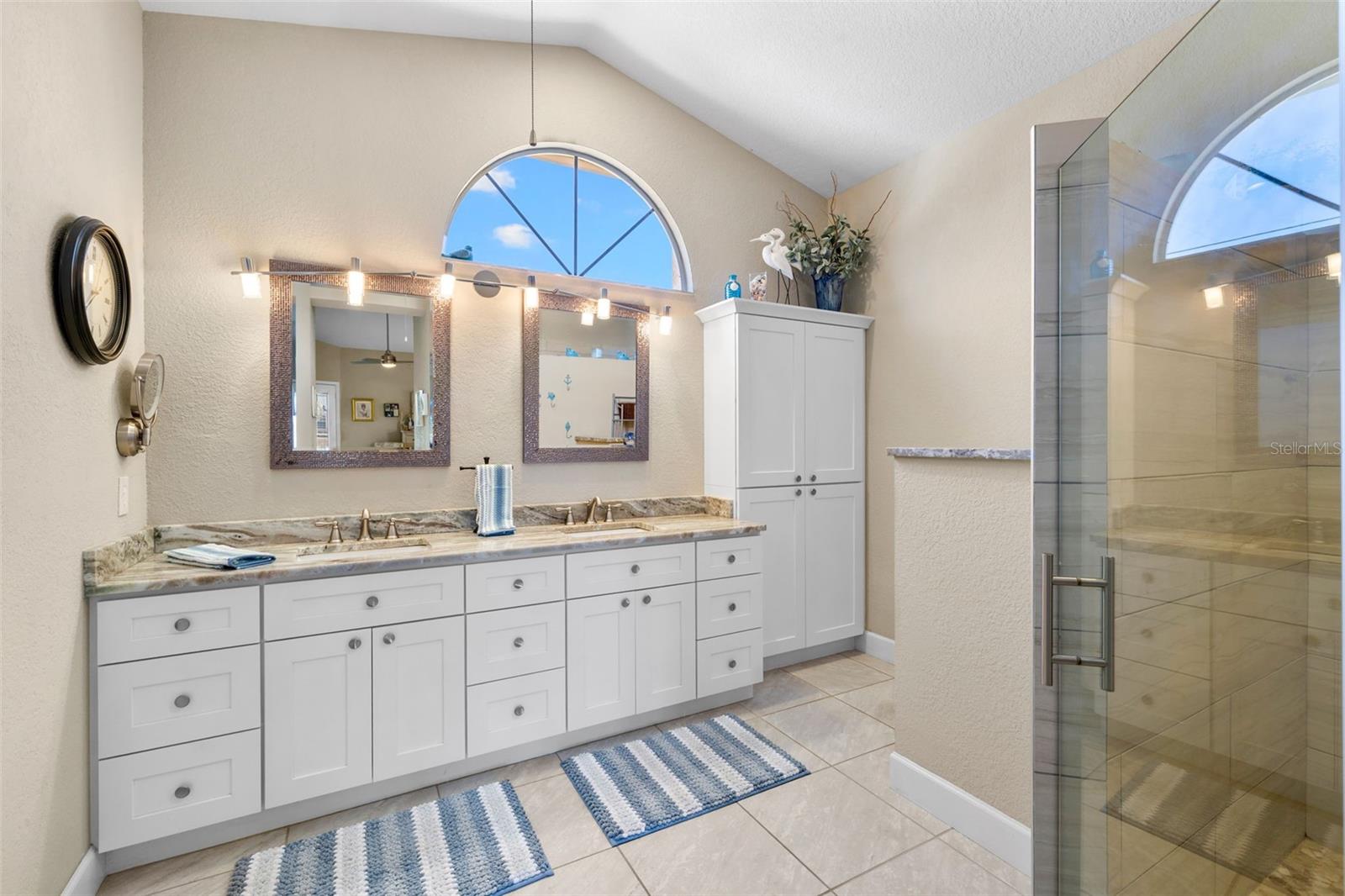 Image 18 of 38 For 26549 Valparaiso Drive