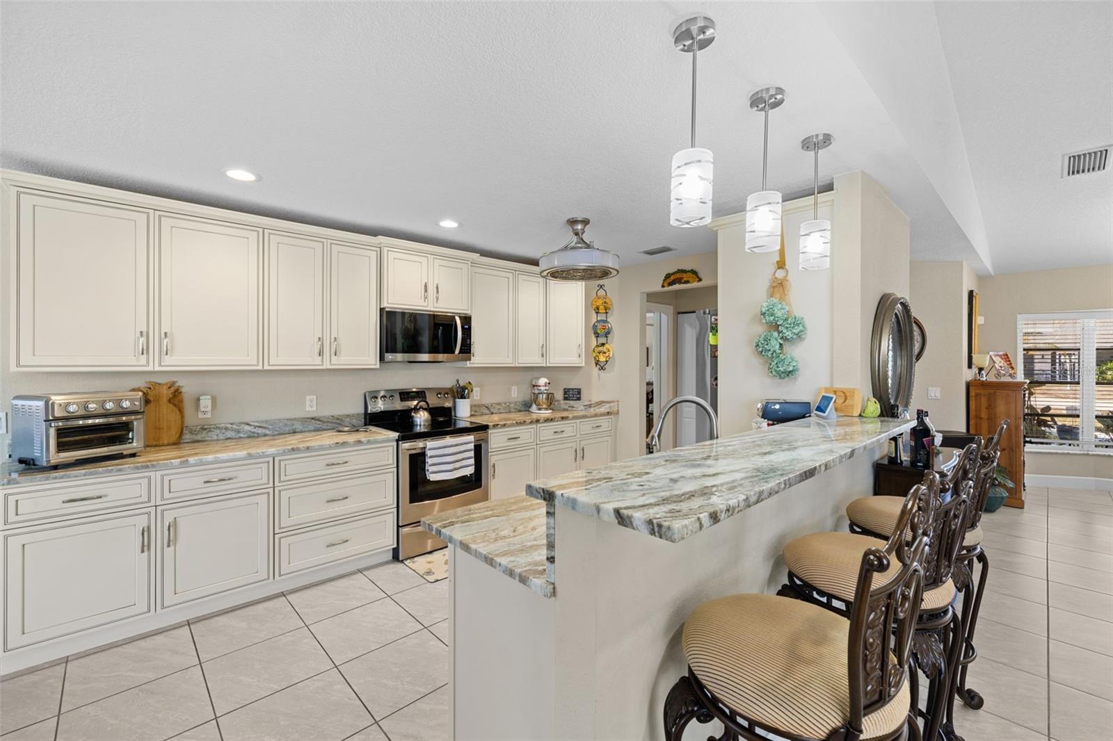 Image 8 of 38 For 26549 Valparaiso Drive