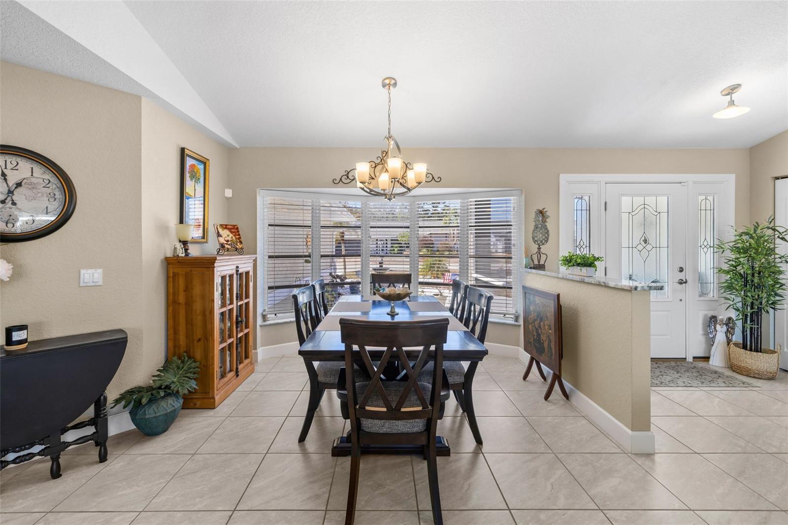 Image 9 of 38 For 26549 Valparaiso Drive