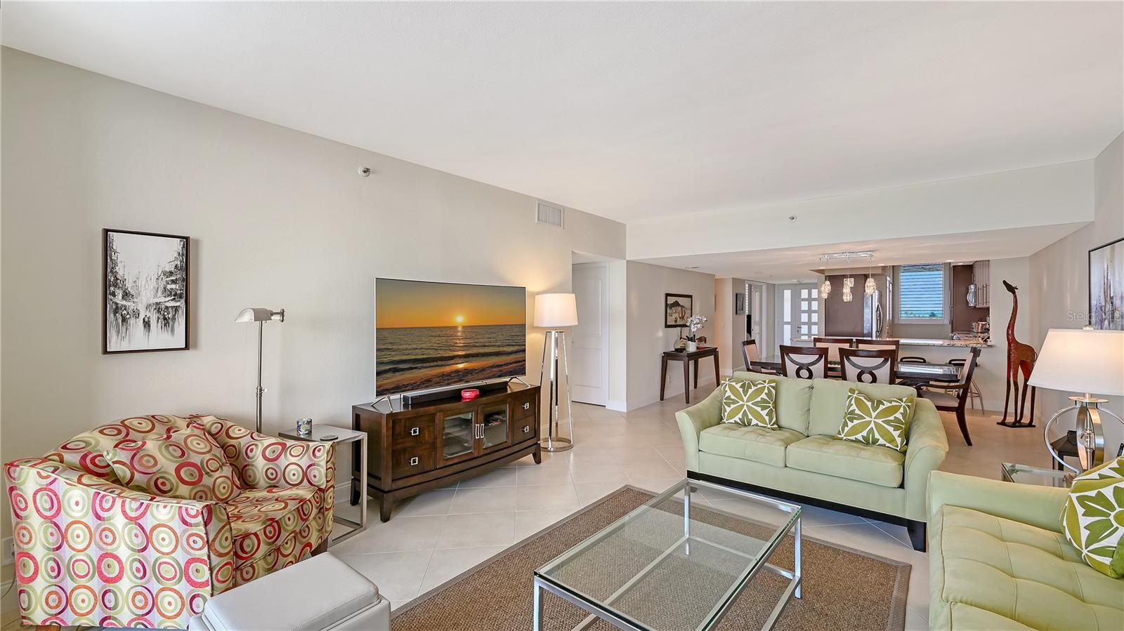 Image 11 of 45 For 1145 Gulf Of Mexico Drive 503