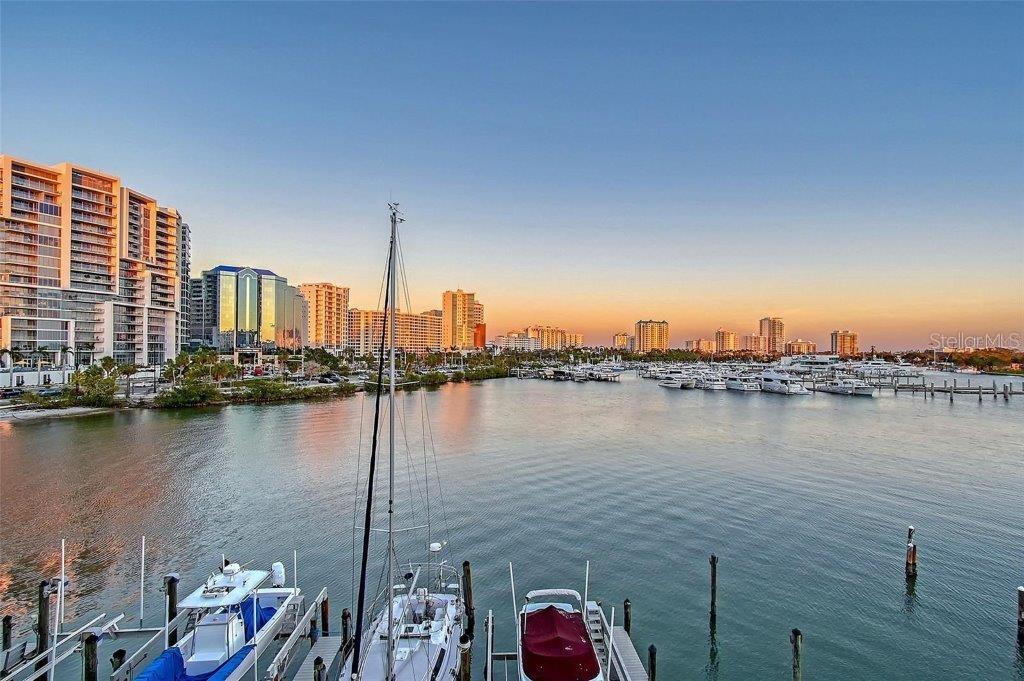 Image 17 of 47 For 650 Golden Gate Point 403