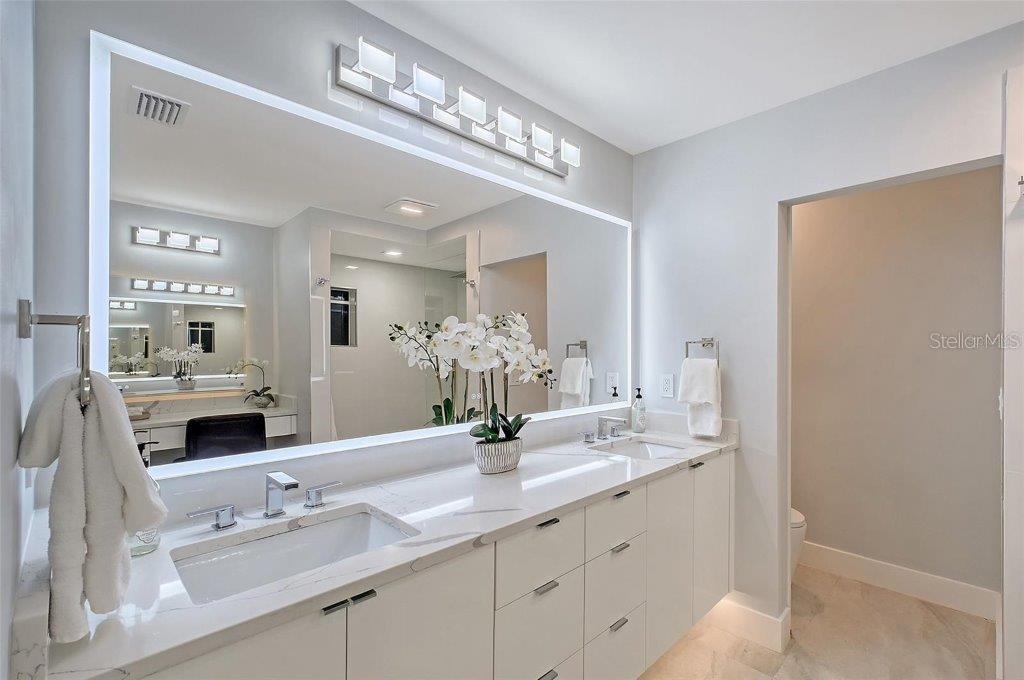 Image 26 of 47 For 650 Golden Gate Point 403