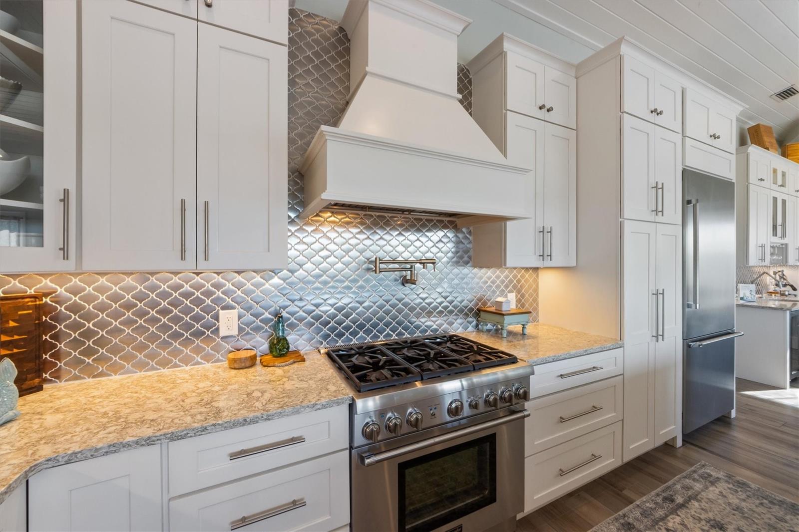 Listing photo id 17 for 108 Magnolia Avenue