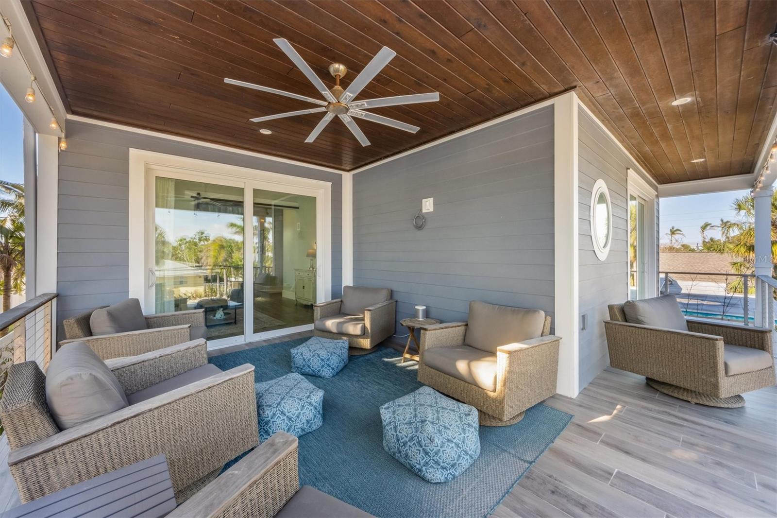 Listing photo id 32 for 108 Magnolia Avenue