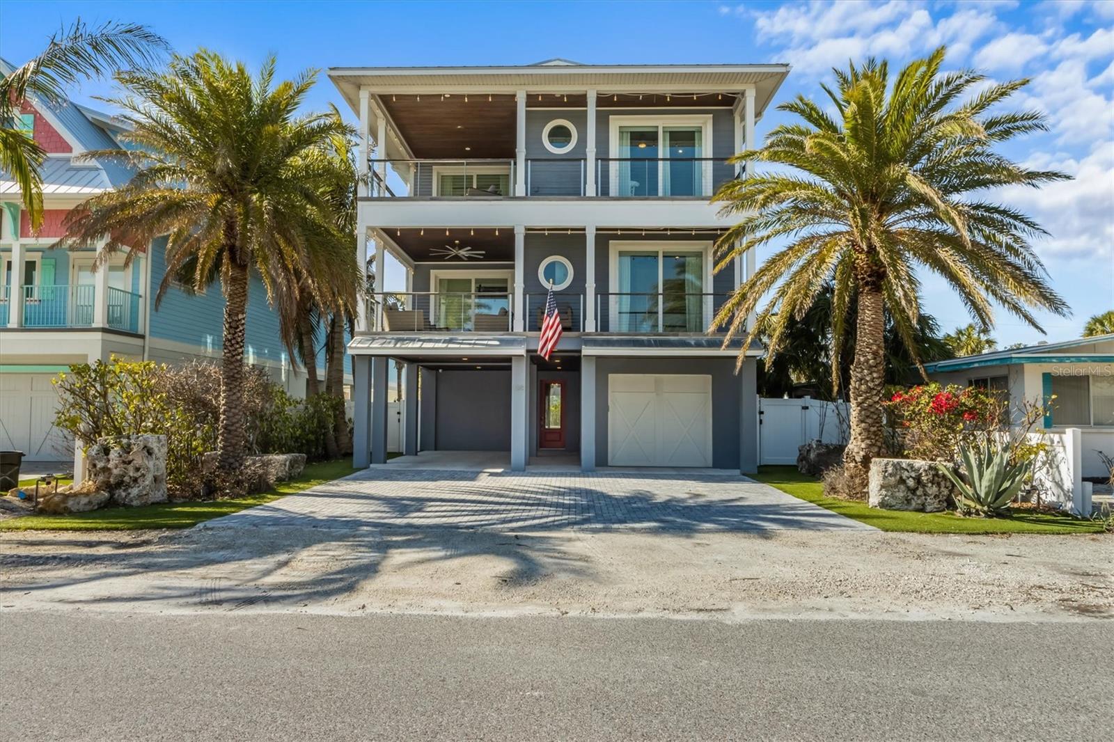 Listing photo id 7 for 108 Magnolia Avenue