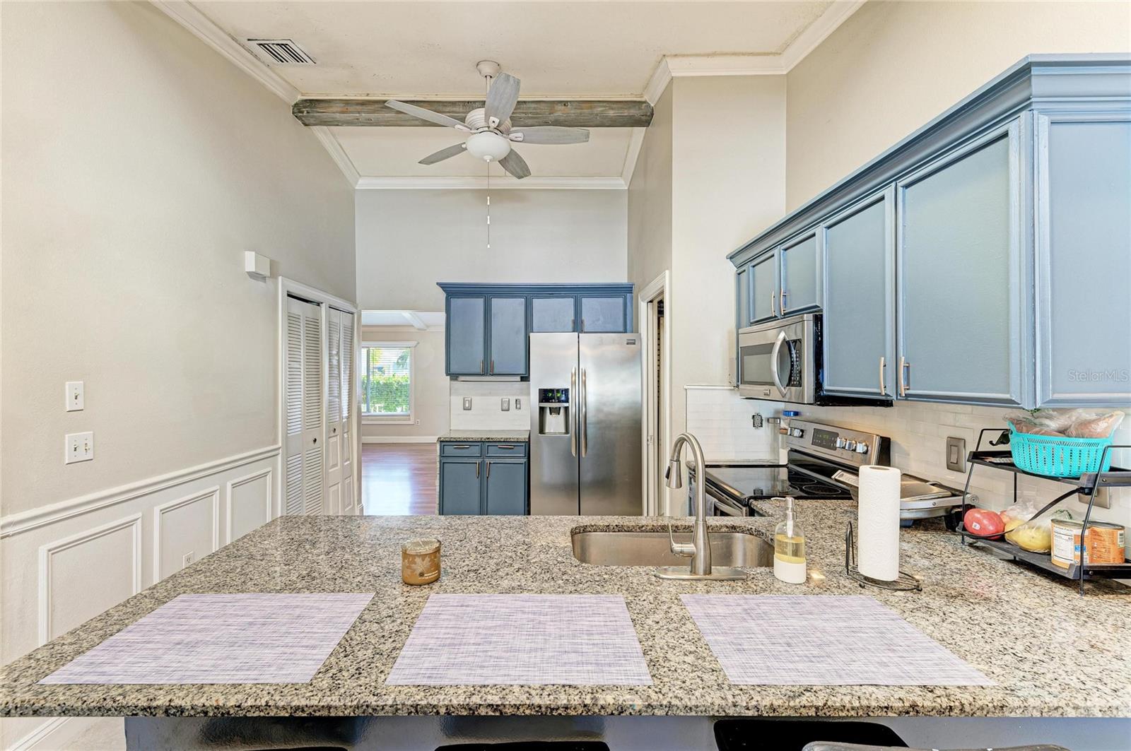 Image 13 of 54 For 3810 39th Ave W