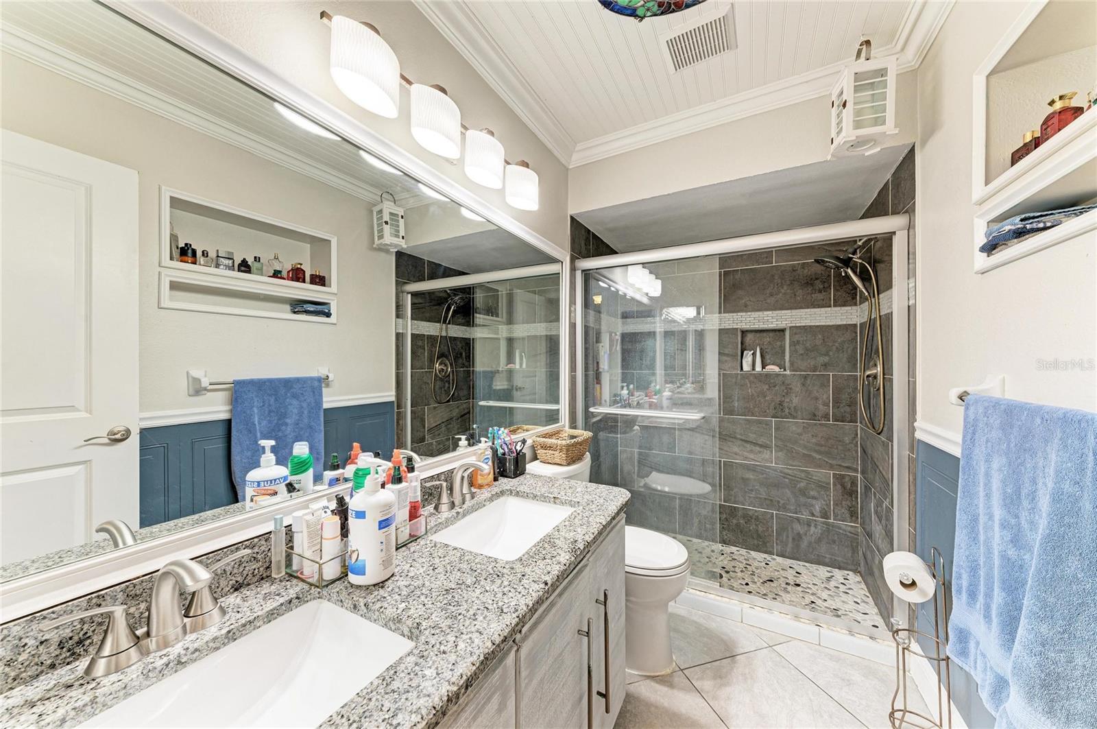 Image 24 of 54 For 3810 39th Ave W