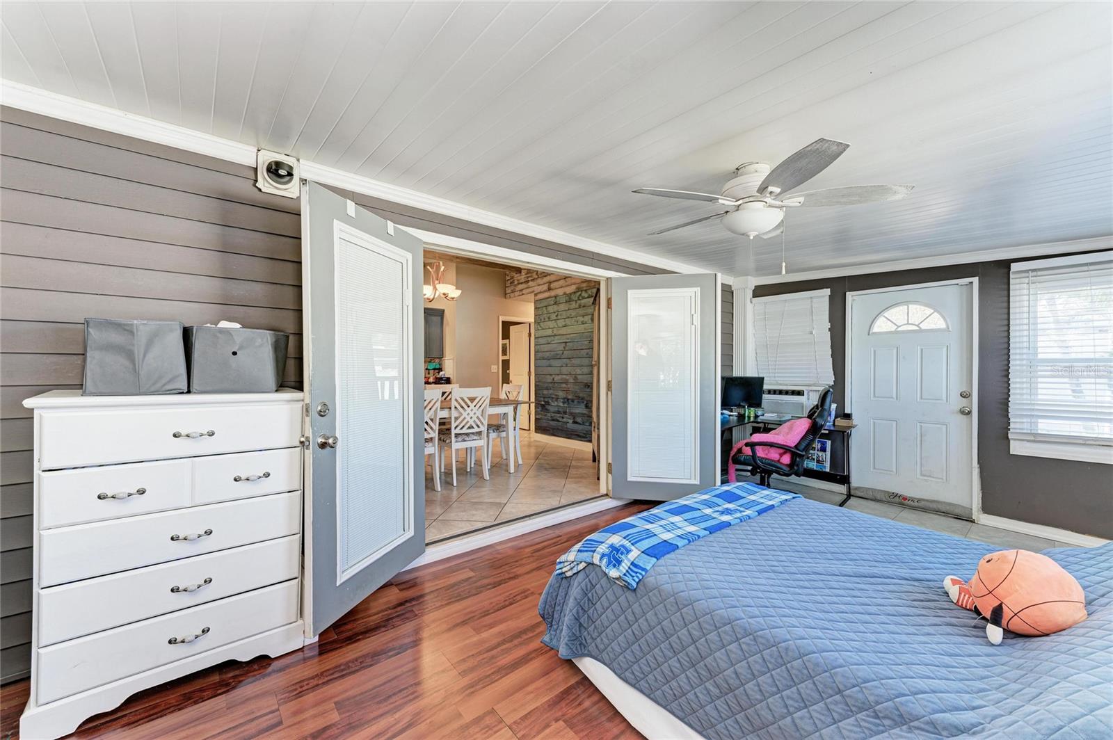 Image 32 of 54 For 3810 39th Ave W