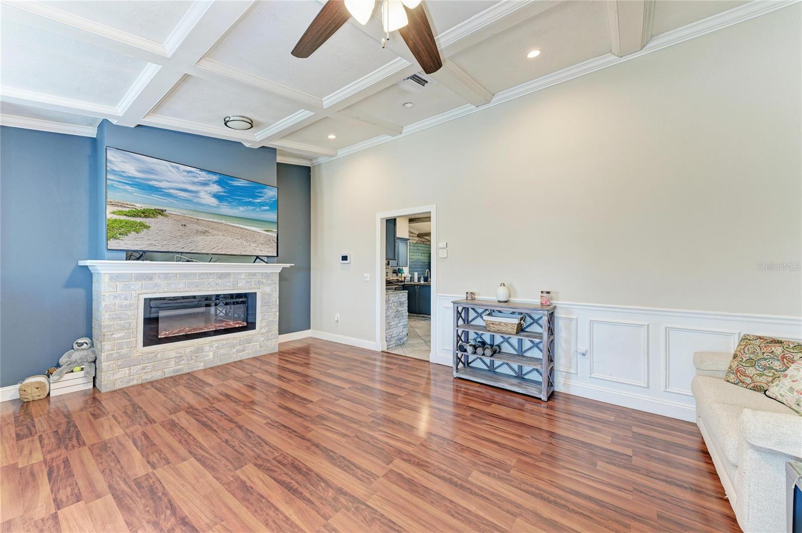 Image 8 of 54 For 3810 39th Ave W