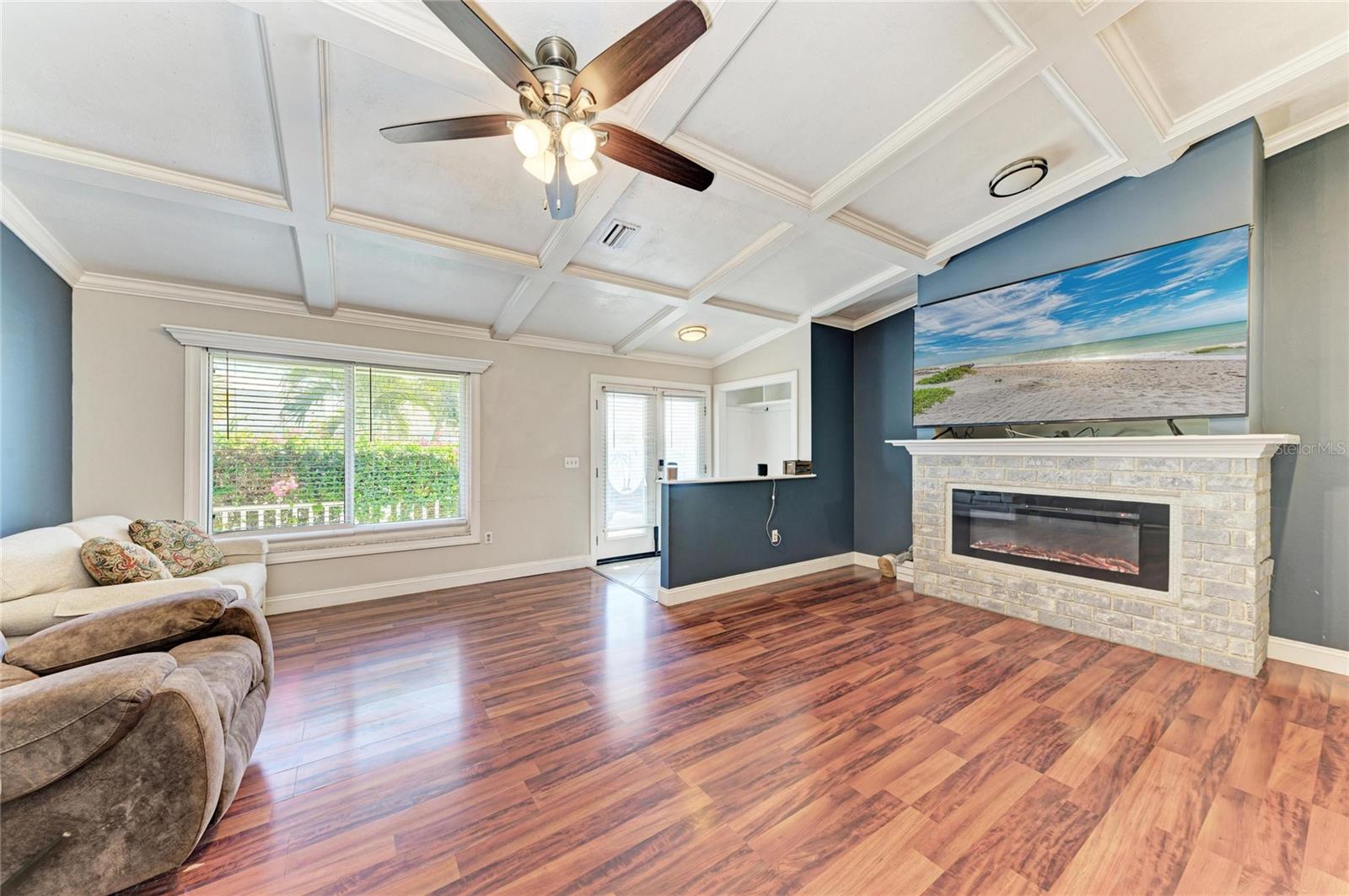 Image 9 of 54 For 3810 39th Ave W