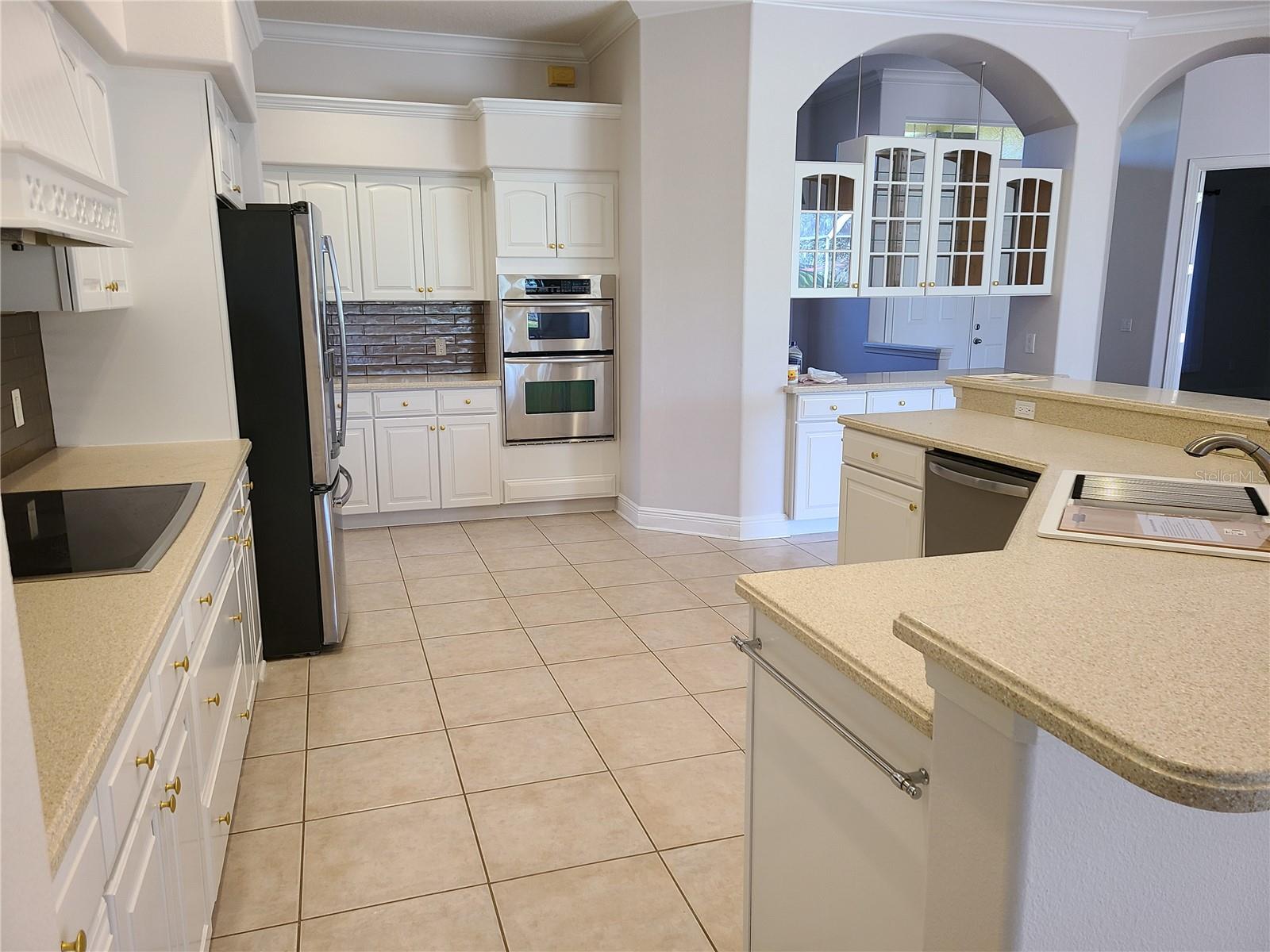 Image 22 of 35 For 9996 Cherry Hills Avenue Circle