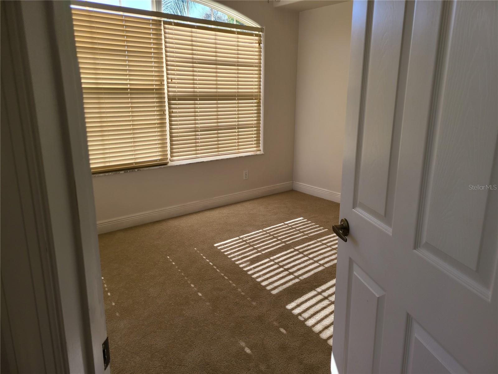 Image 24 of 35 For 9996 Cherry Hills Avenue Circle