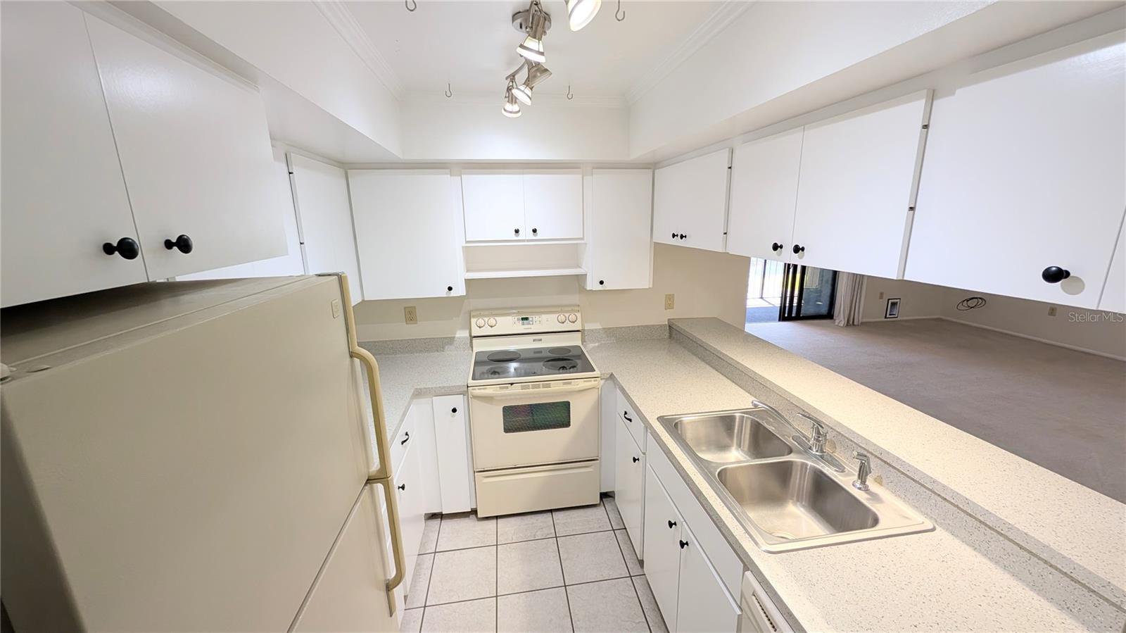 Image 4 of 26 For 2311 Beneva Terrace 2276