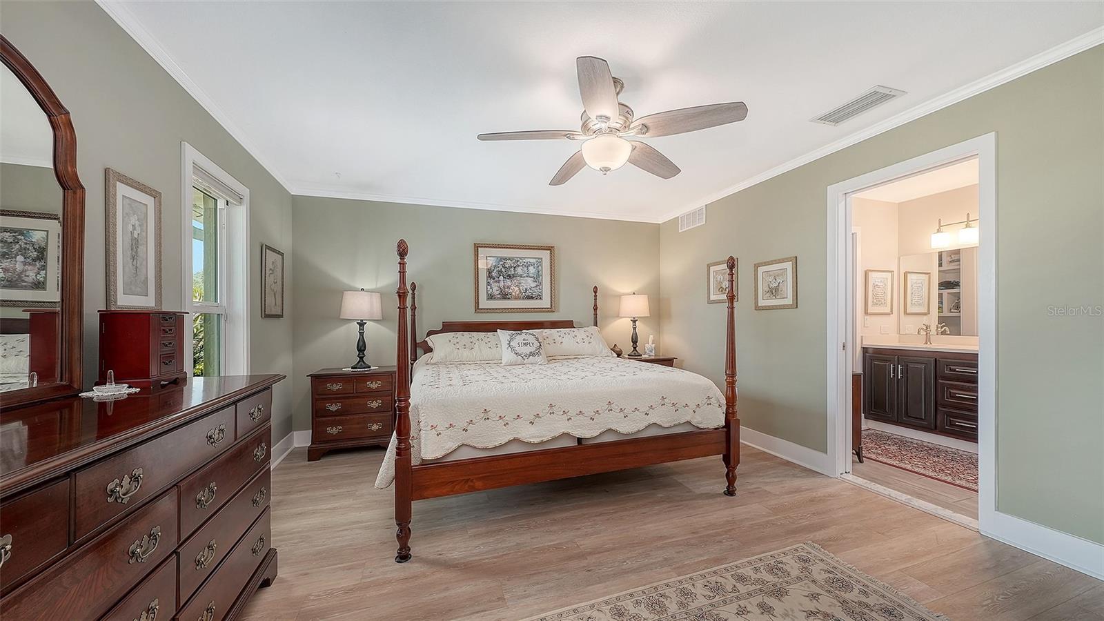 Image 14 of 35 For 4312 Dresden Lane 1