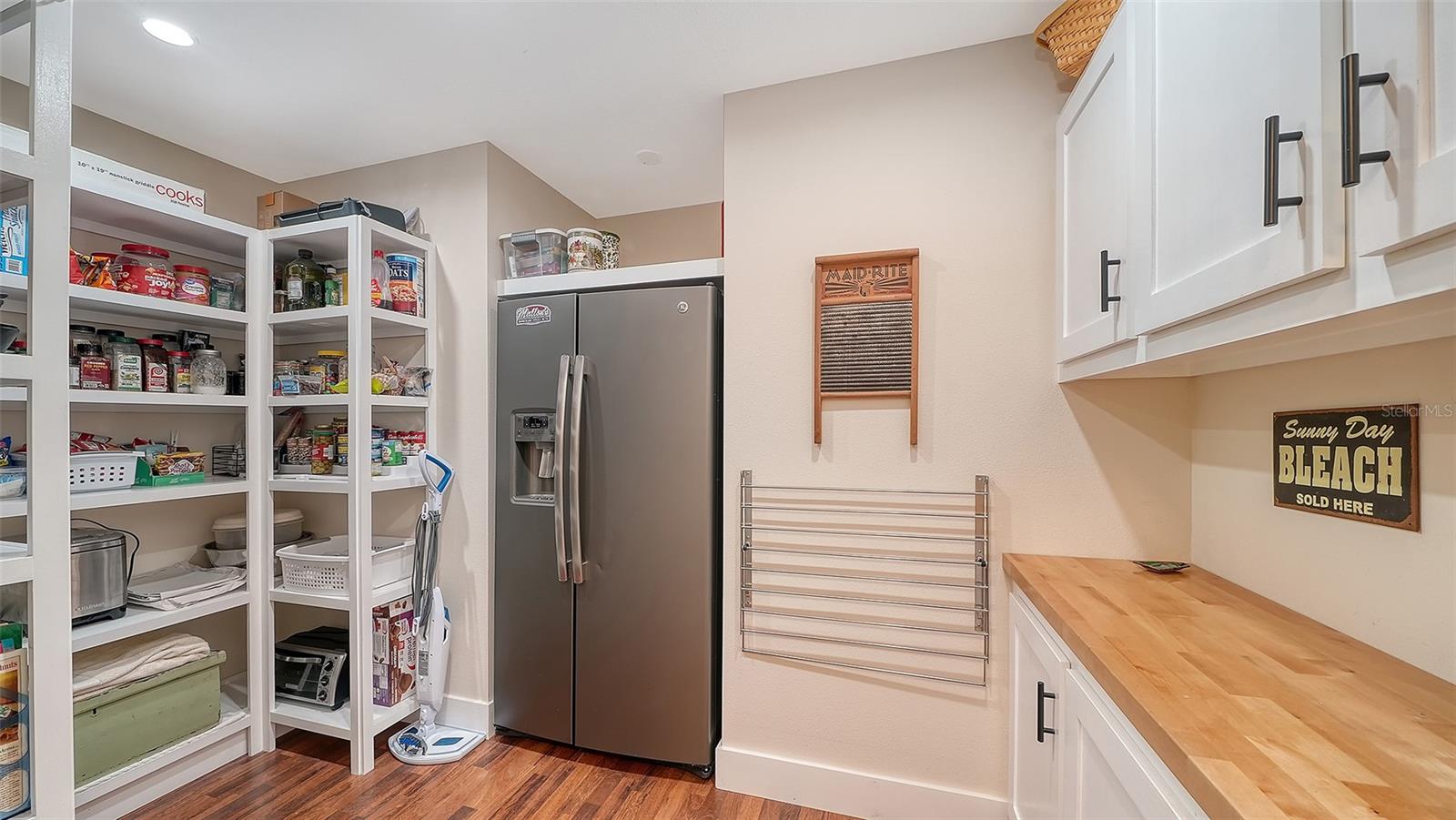 Image 26 of 35 For 4312 Dresden Lane 1