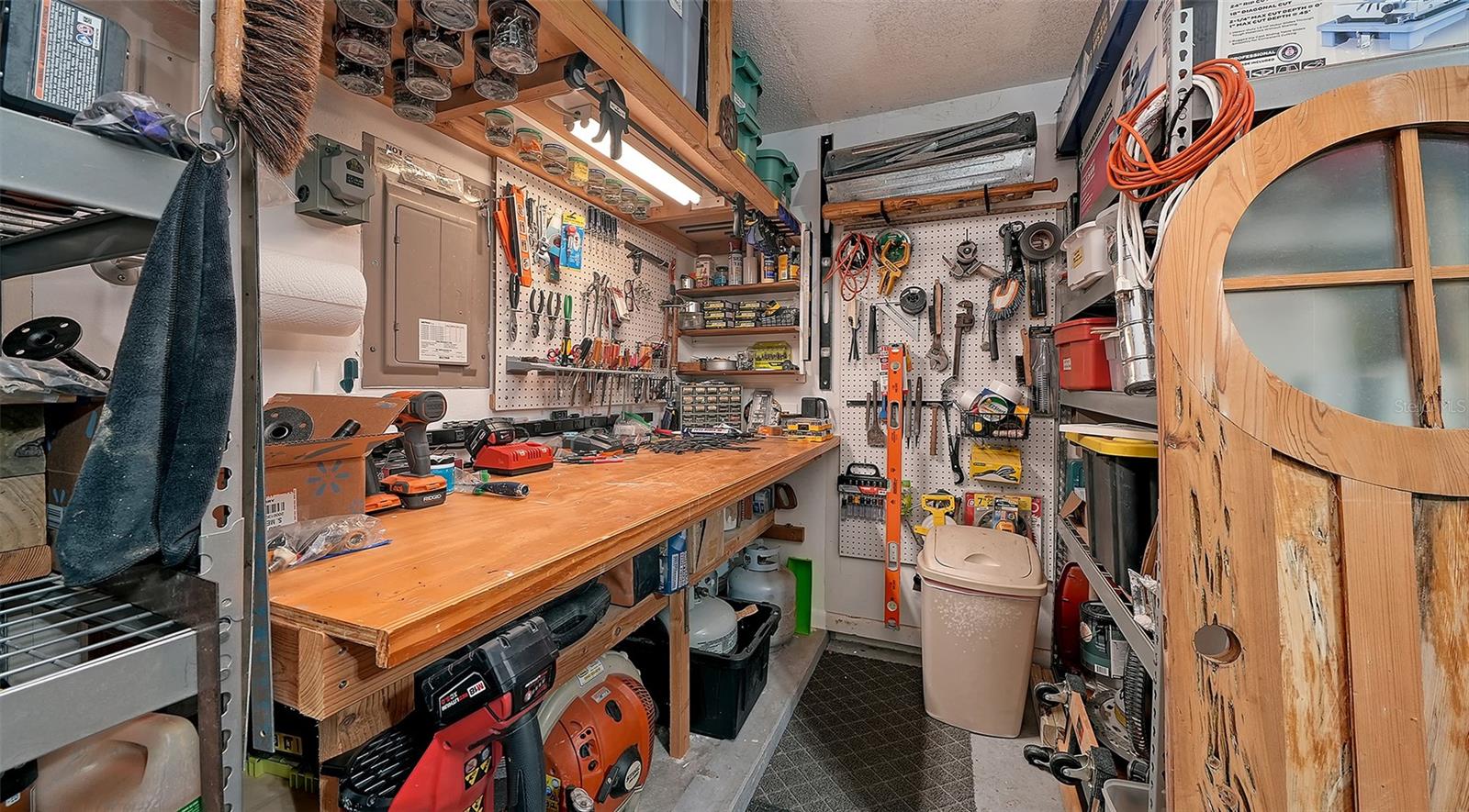 Image 33 of 35 For 4312 Dresden Lane 1