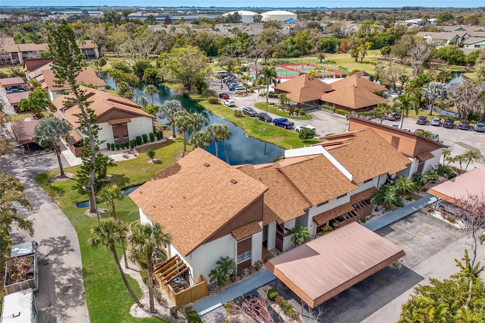 Image 32 of 43 For 6080 Red Maple Road 708