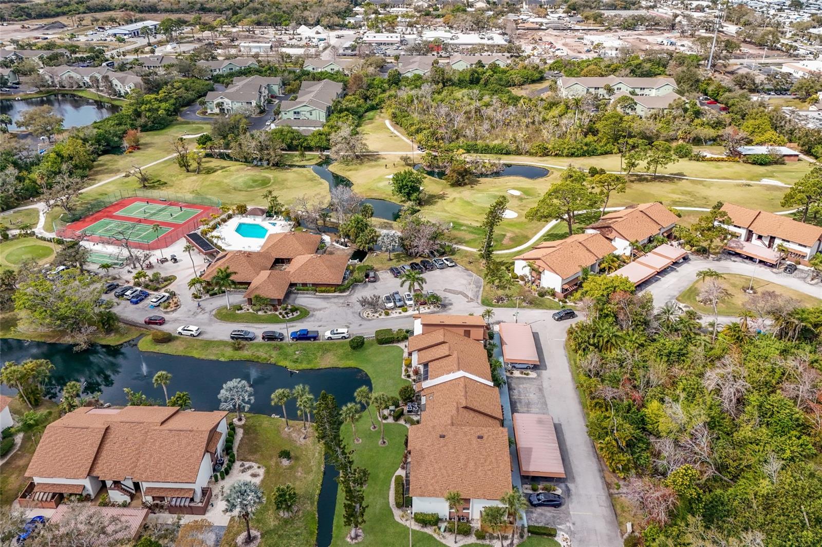 Image 36 of 43 For 6080 Red Maple Road 708