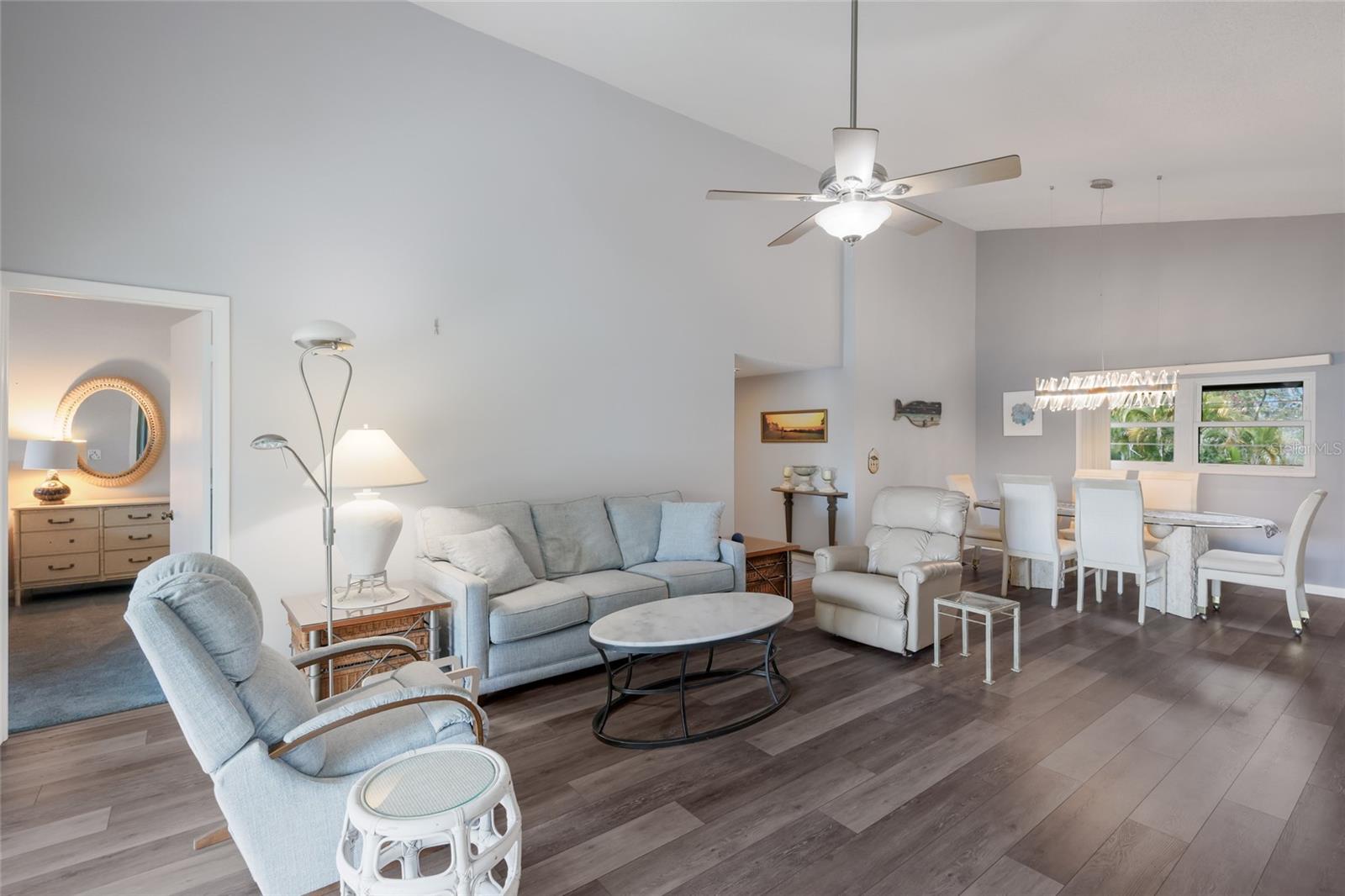 Image 8 of 43 For 6080 Red Maple Road 708