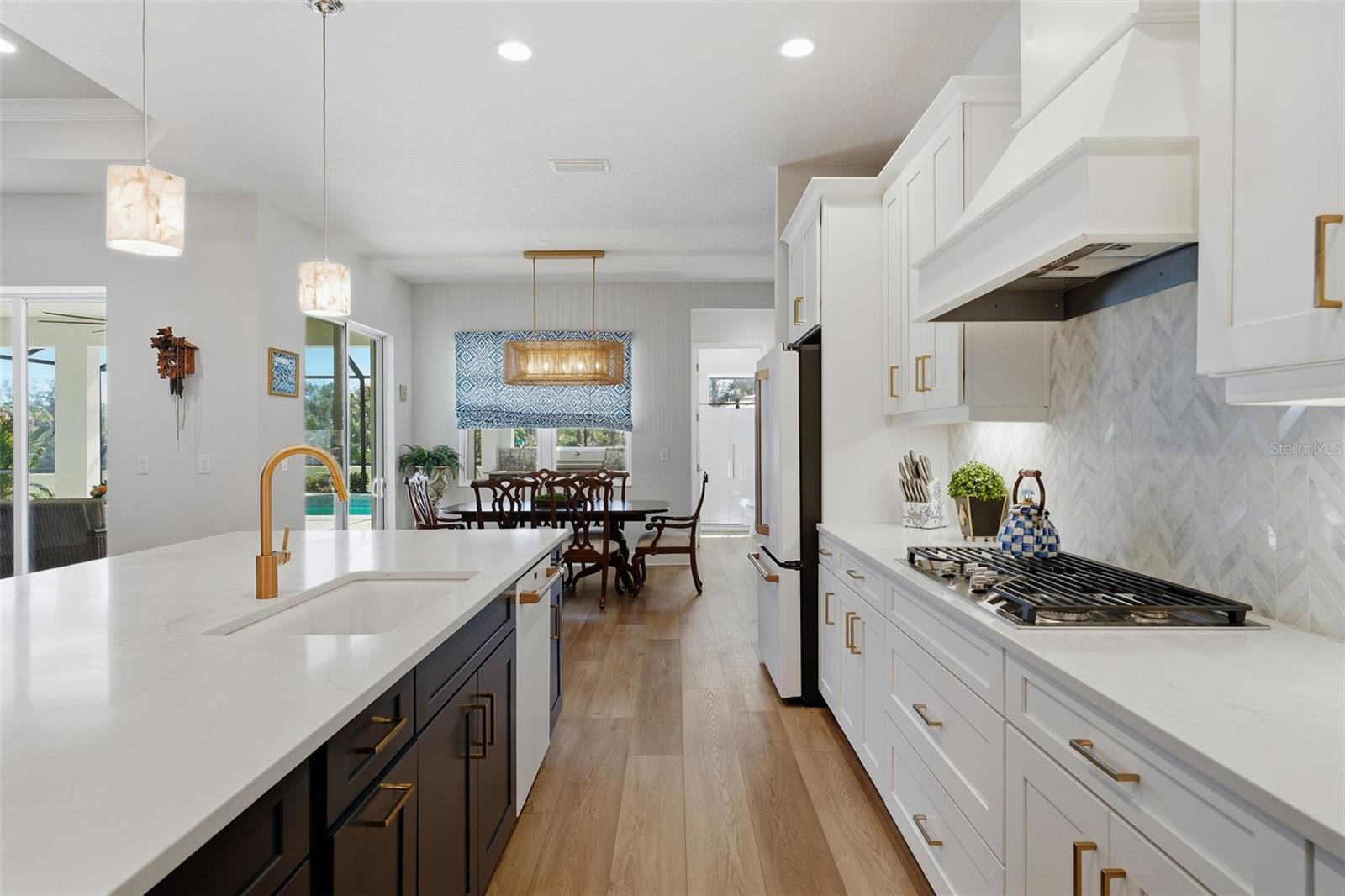 Image 13 of 91 For 14307 Skipping Stone Loop