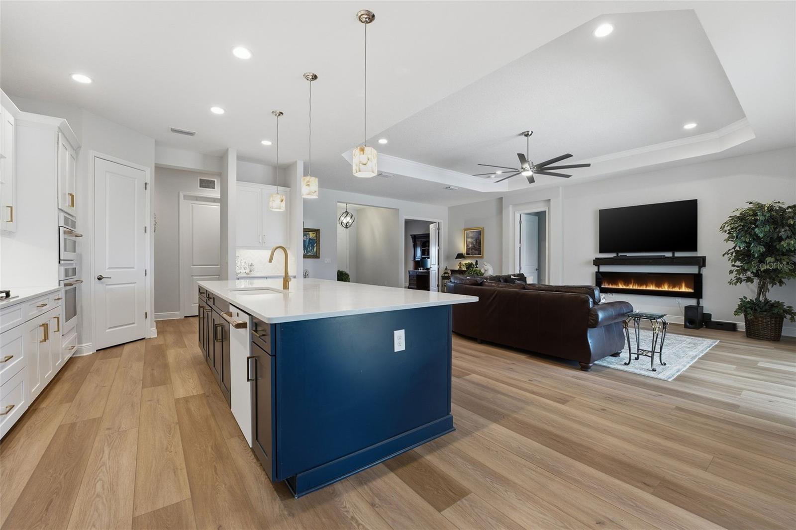 Image 15 of 91 For 14307 Skipping Stone Loop