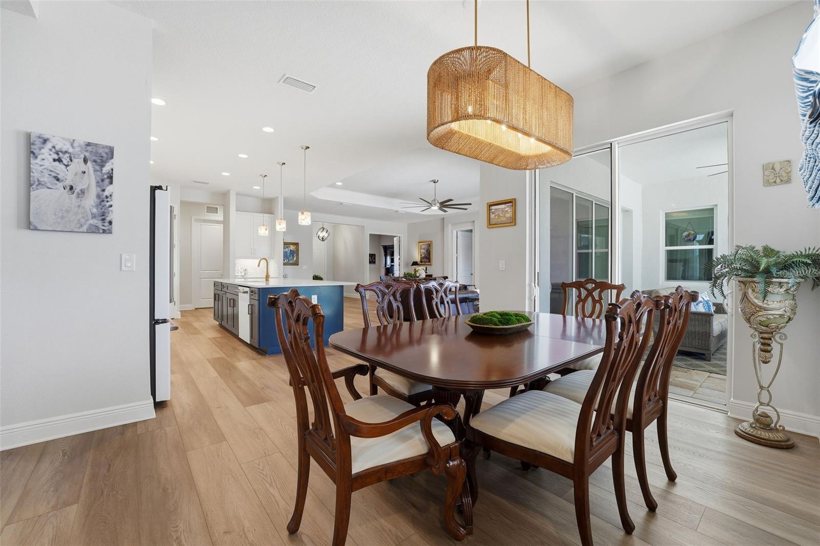 Image 18 of 91 For 14307 Skipping Stone Loop