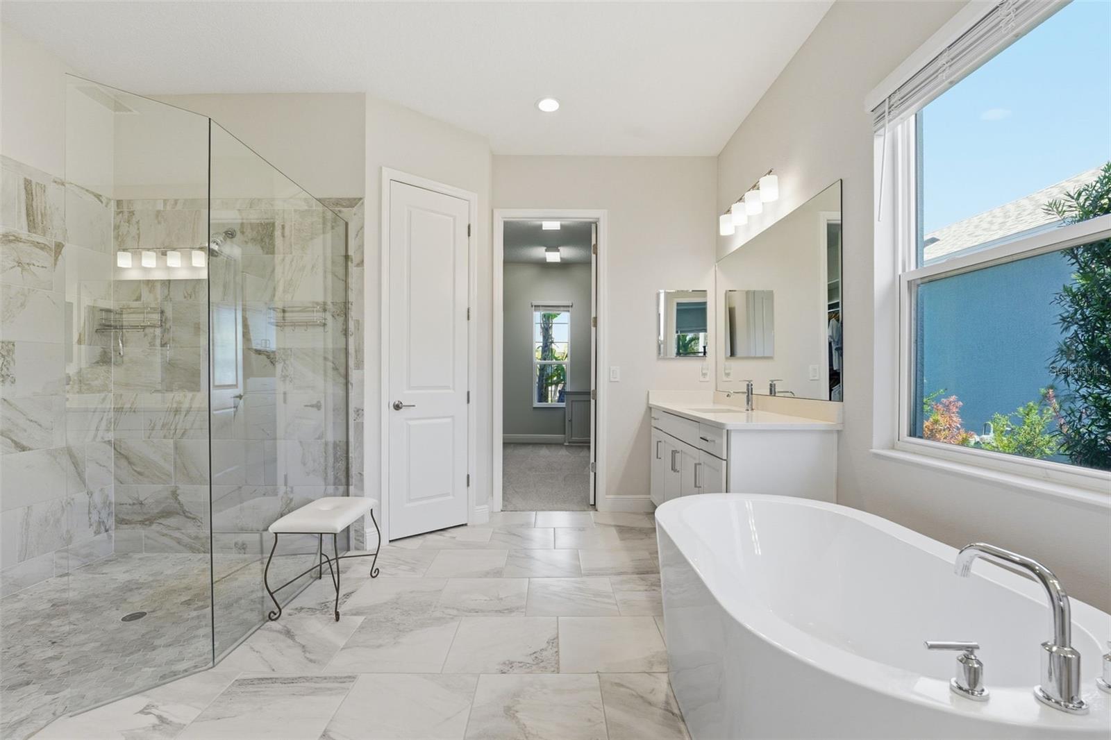 Image 22 of 91 For 14307 Skipping Stone Loop