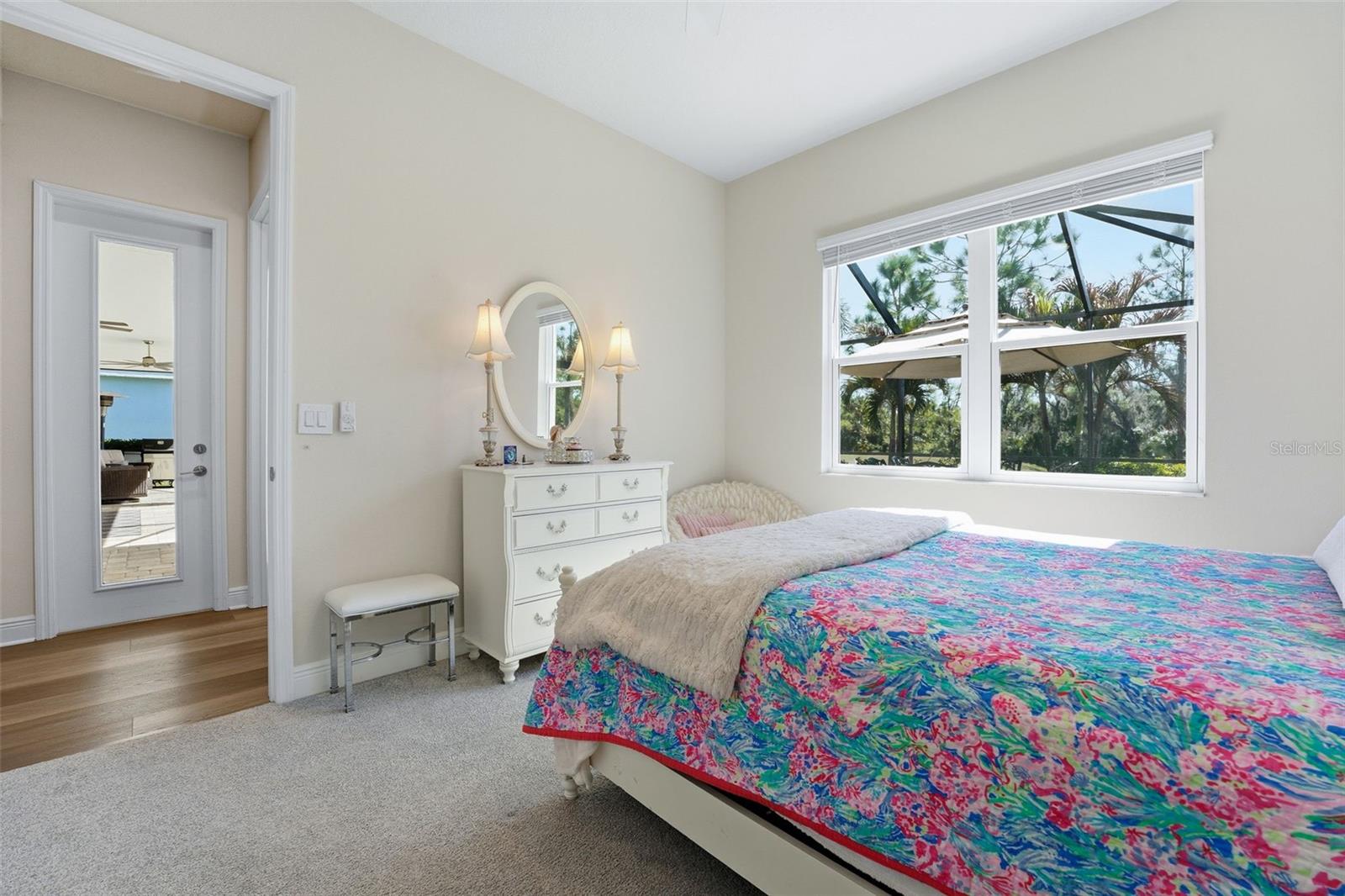 Image 31 of 91 For 14307 Skipping Stone Loop