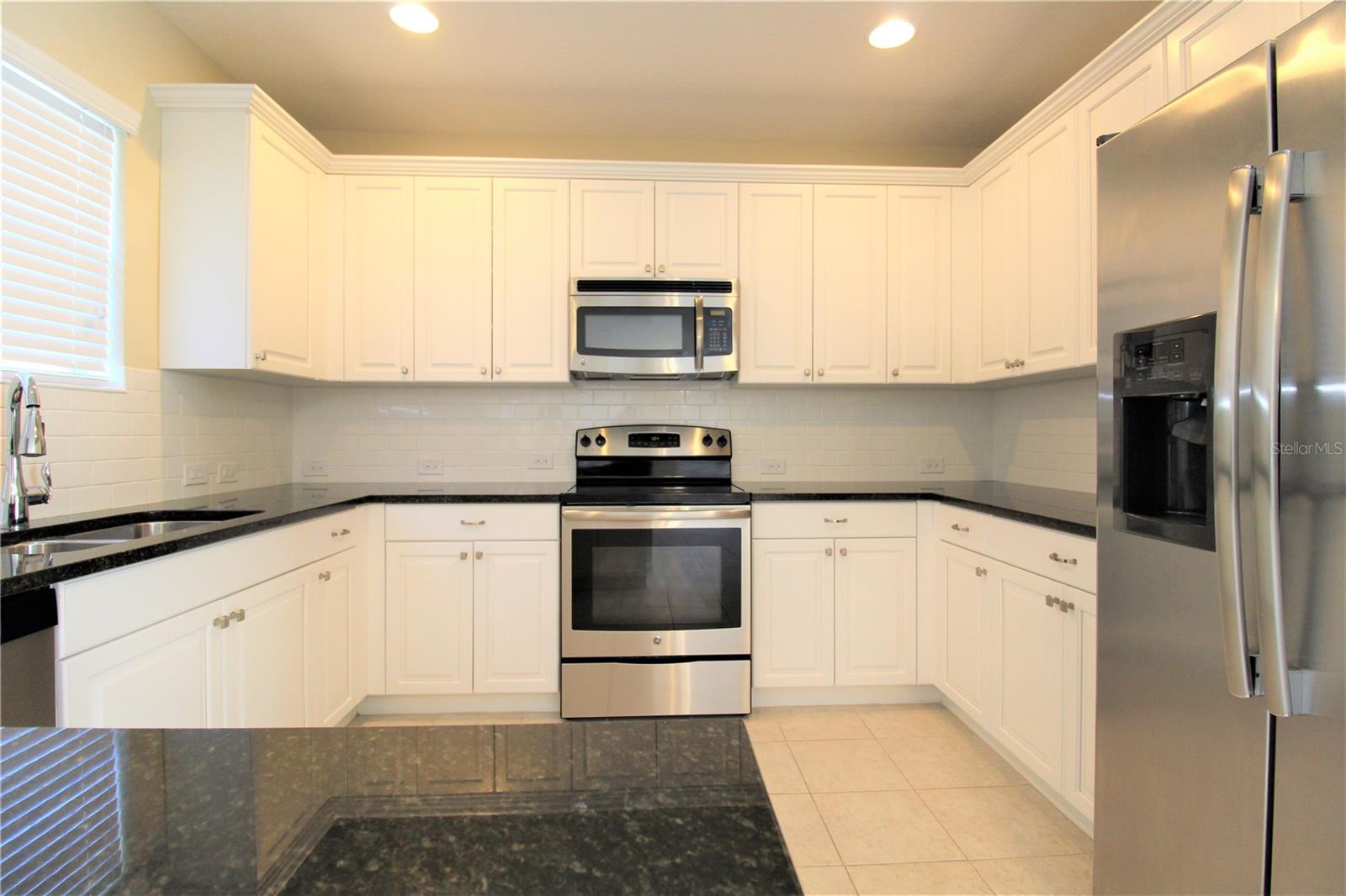 Image 3 of 33 For 3848 Shimmering Oaks Drive